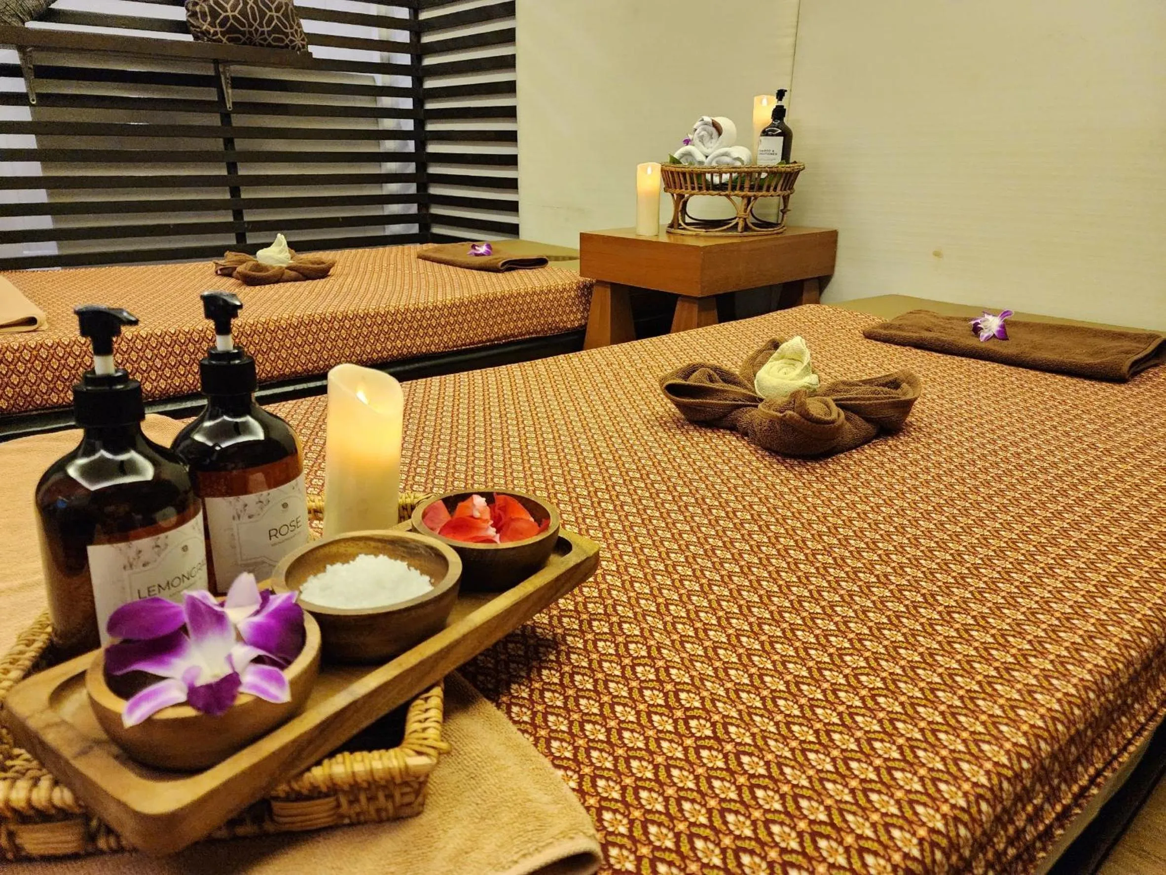 Massage, Bed in Hilltop Wellness Resort