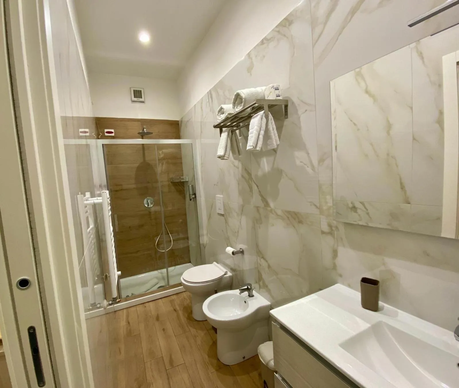 Bedroom in Villa Manto Bed and Breakfast - Torre Annunziata Pompei