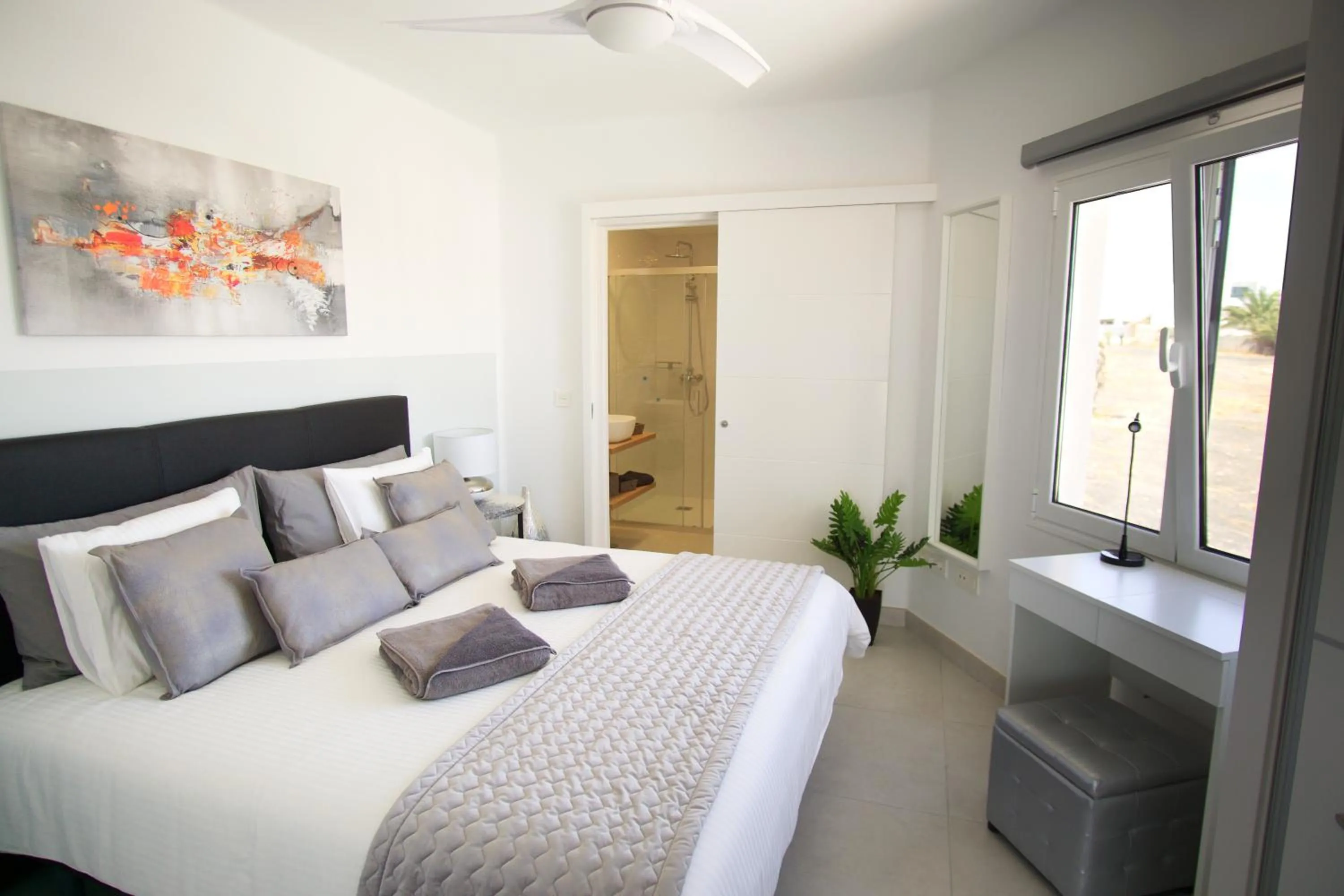 Apartment El Sueño - GREAT SEA VIEWS - infinity POOL - free Wifi- smart TV-Residence Senator
