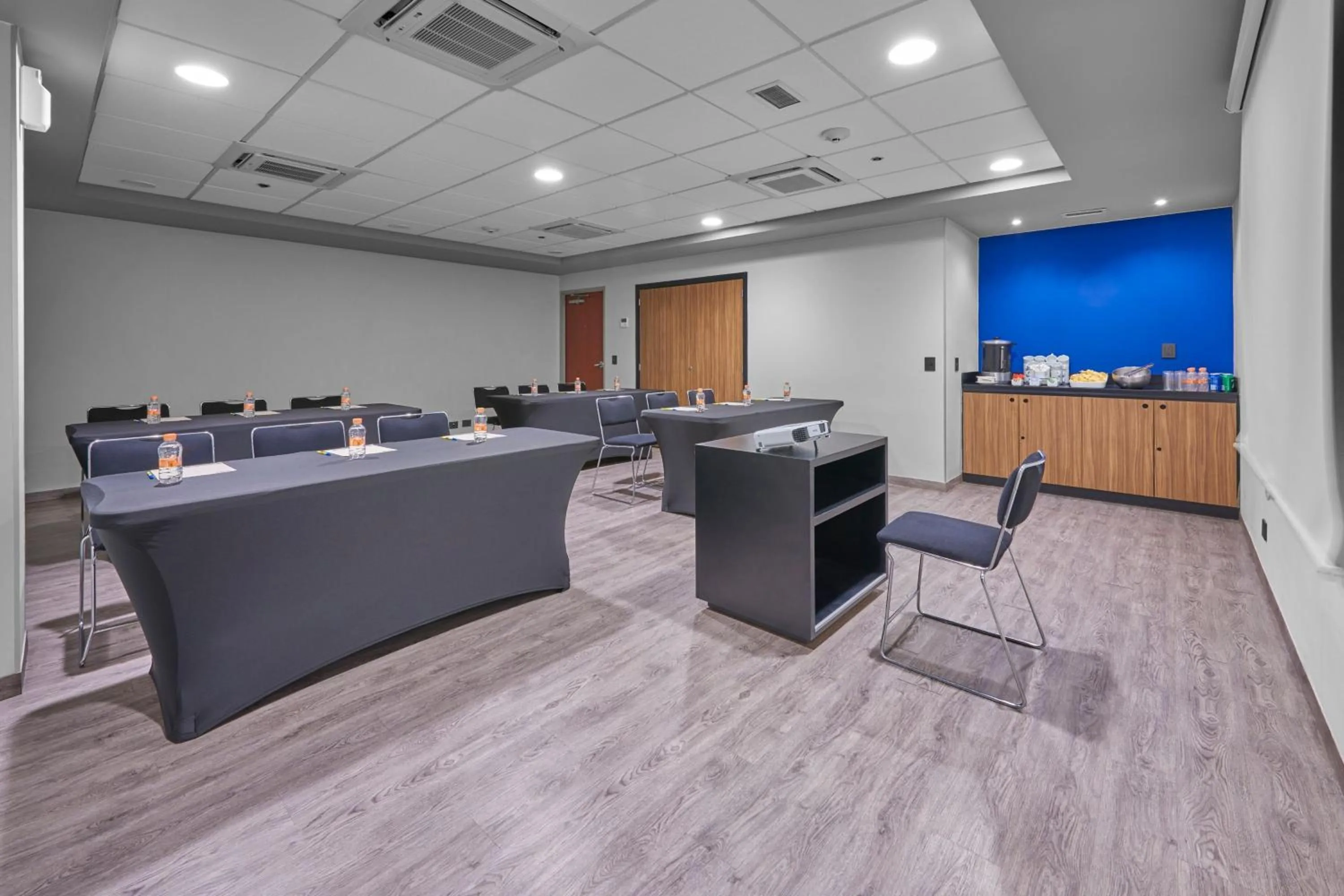 Meeting/conference room in City Express by Marriott Lagos de Moreno