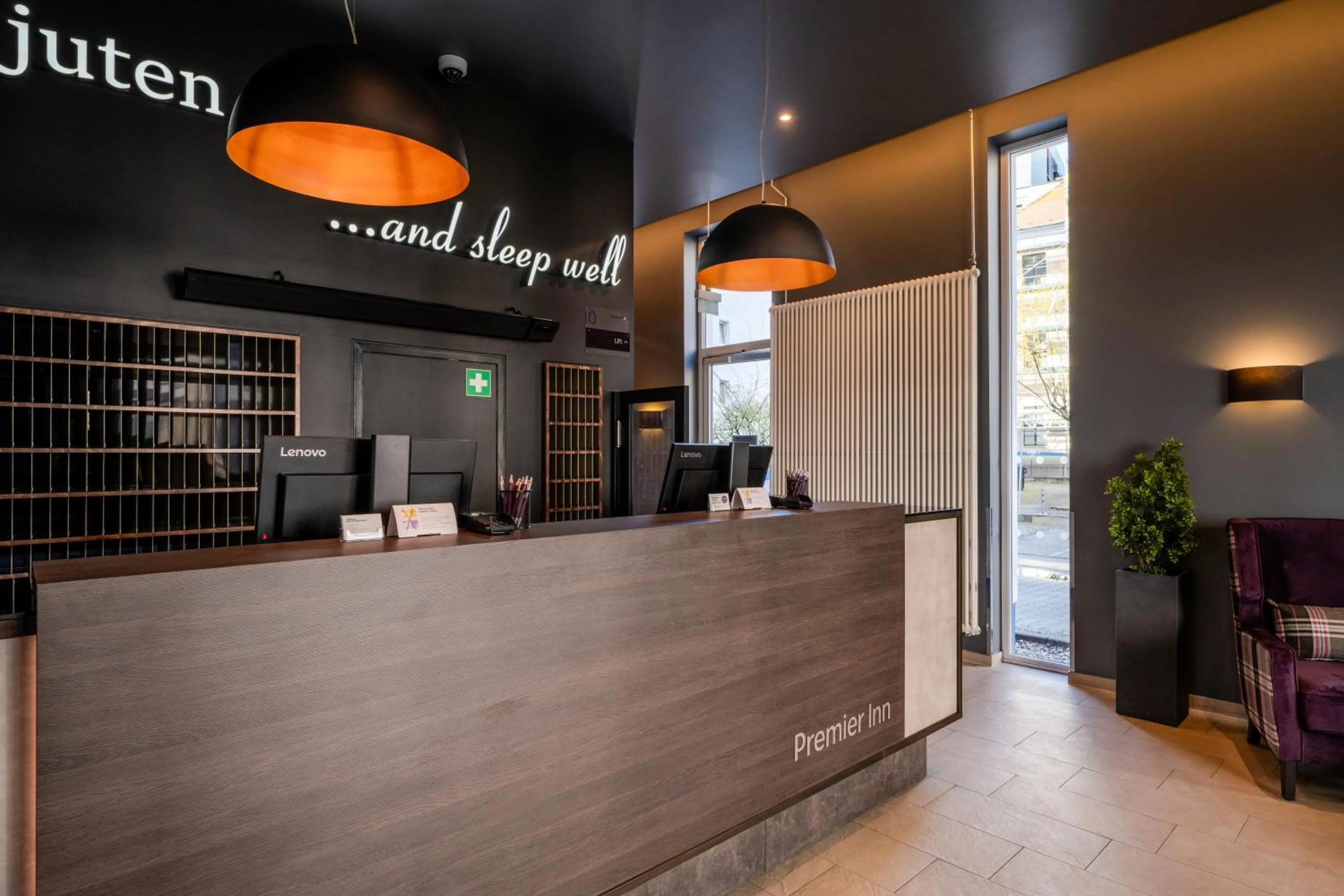 Lobby or reception in Premier Inn Berlin City Spittelmarkt