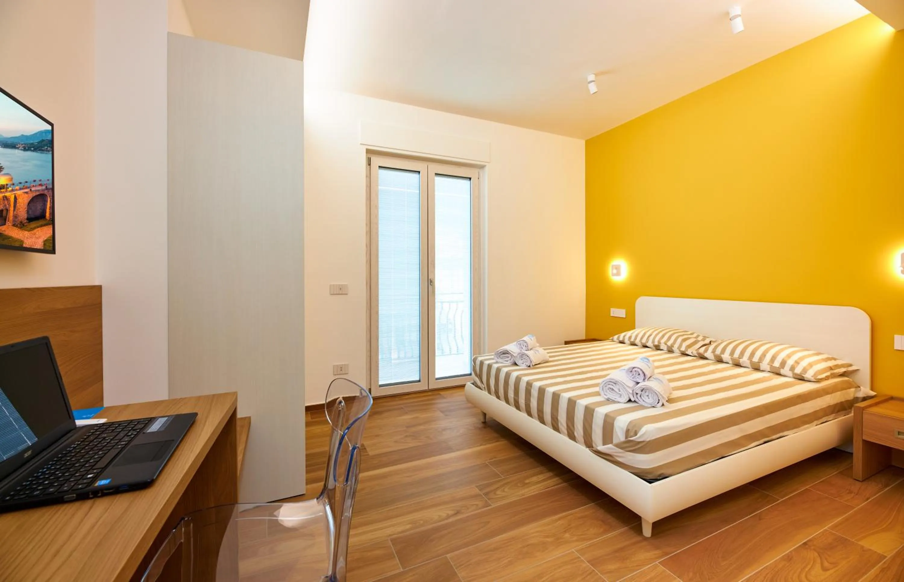 Photo of the whole room, Bed in ZEROPENSIERI B&B