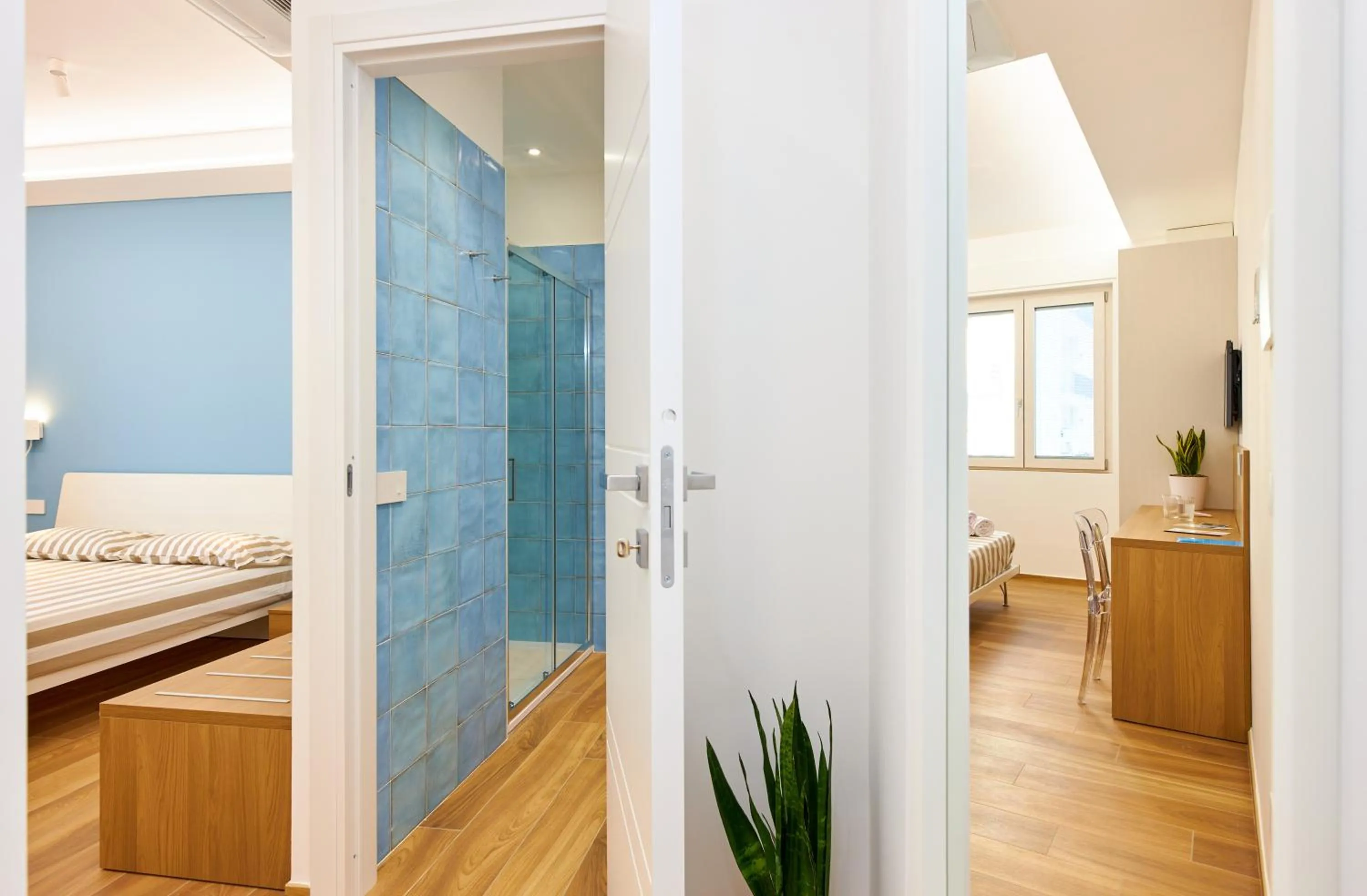 Bathroom, Bed in ZEROPENSIERI B&B