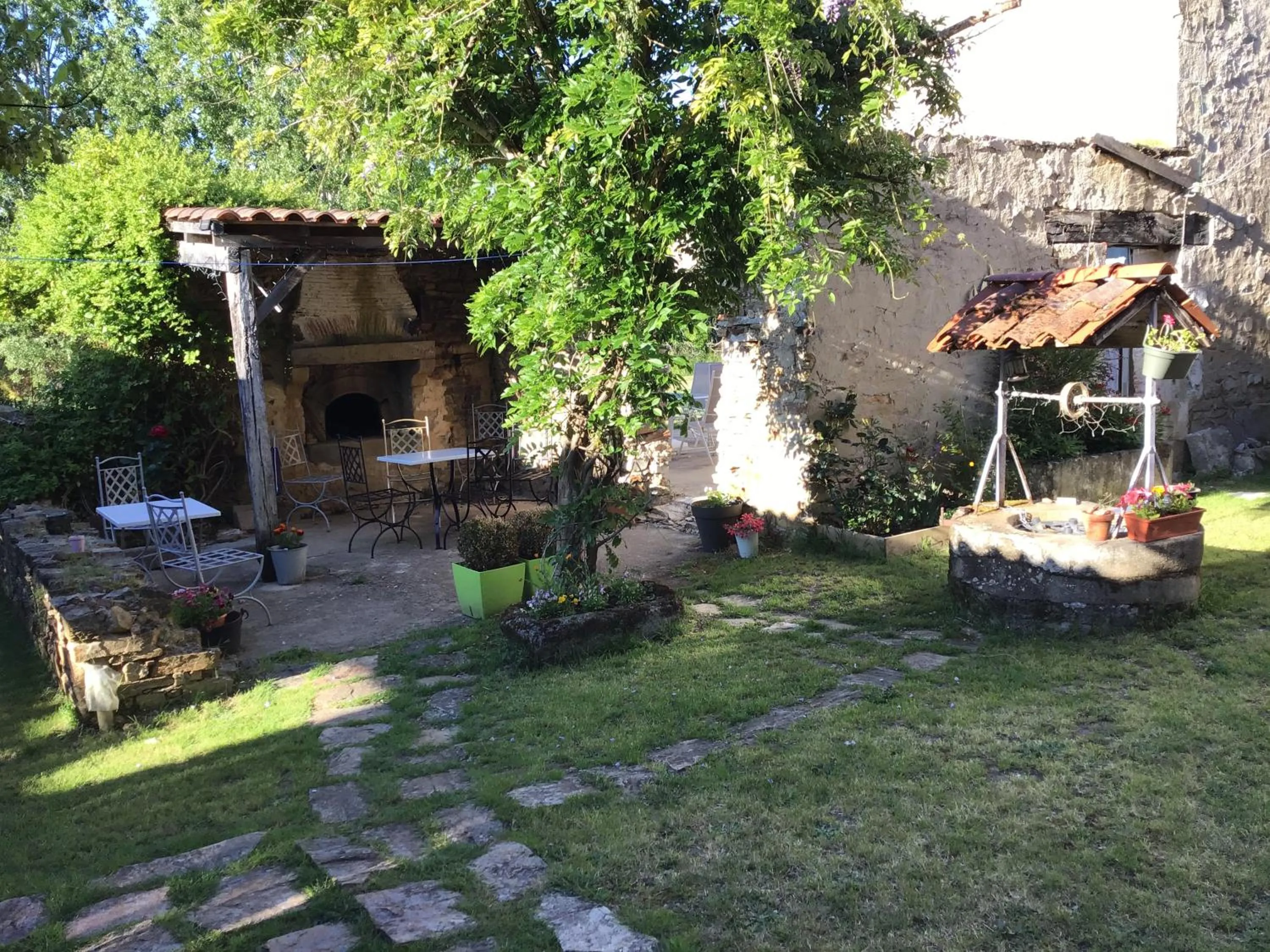 Garden in Numéro 96 chambre d hôtes