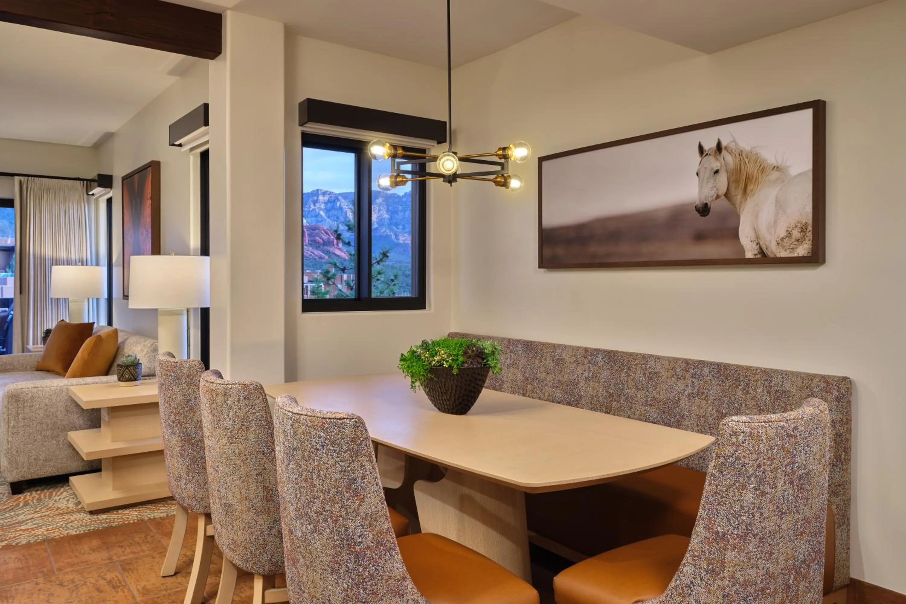 Dining area in Hyatt Vacation Club at Pinon Pointe, Sedona