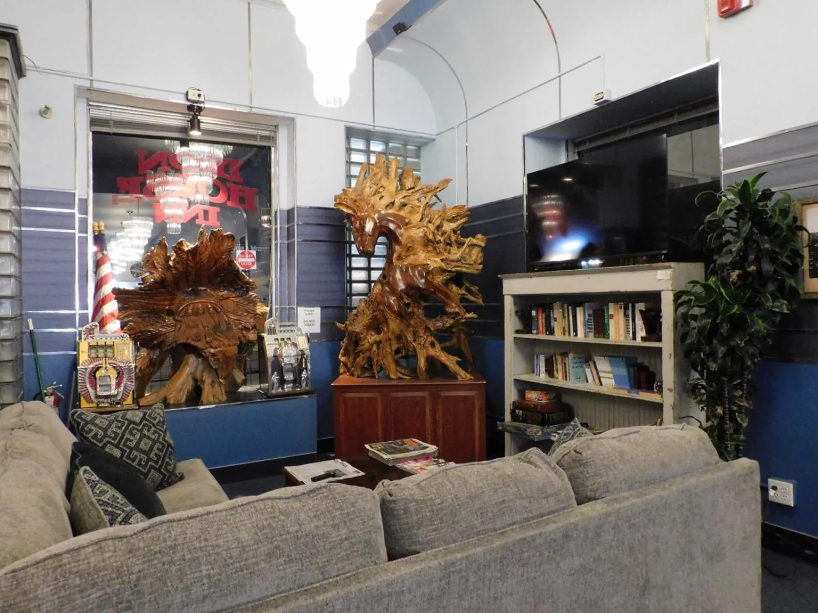 Lobby or reception in Historic Iron Horse Inn - Deadwood