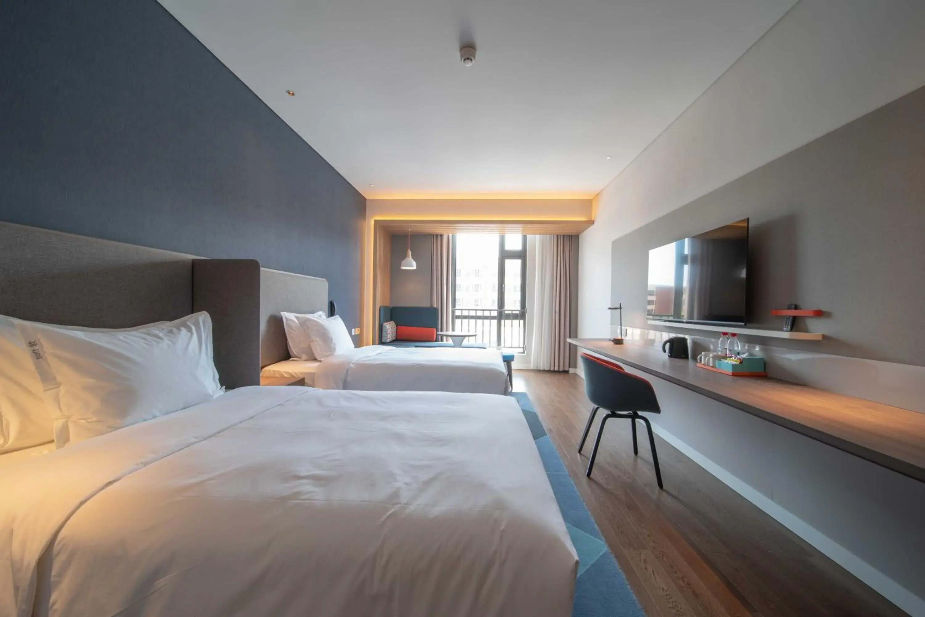 Bed in Holiday Inn Express Yixing by IHG Bed in Holiday Inn Express Yixing by IHG