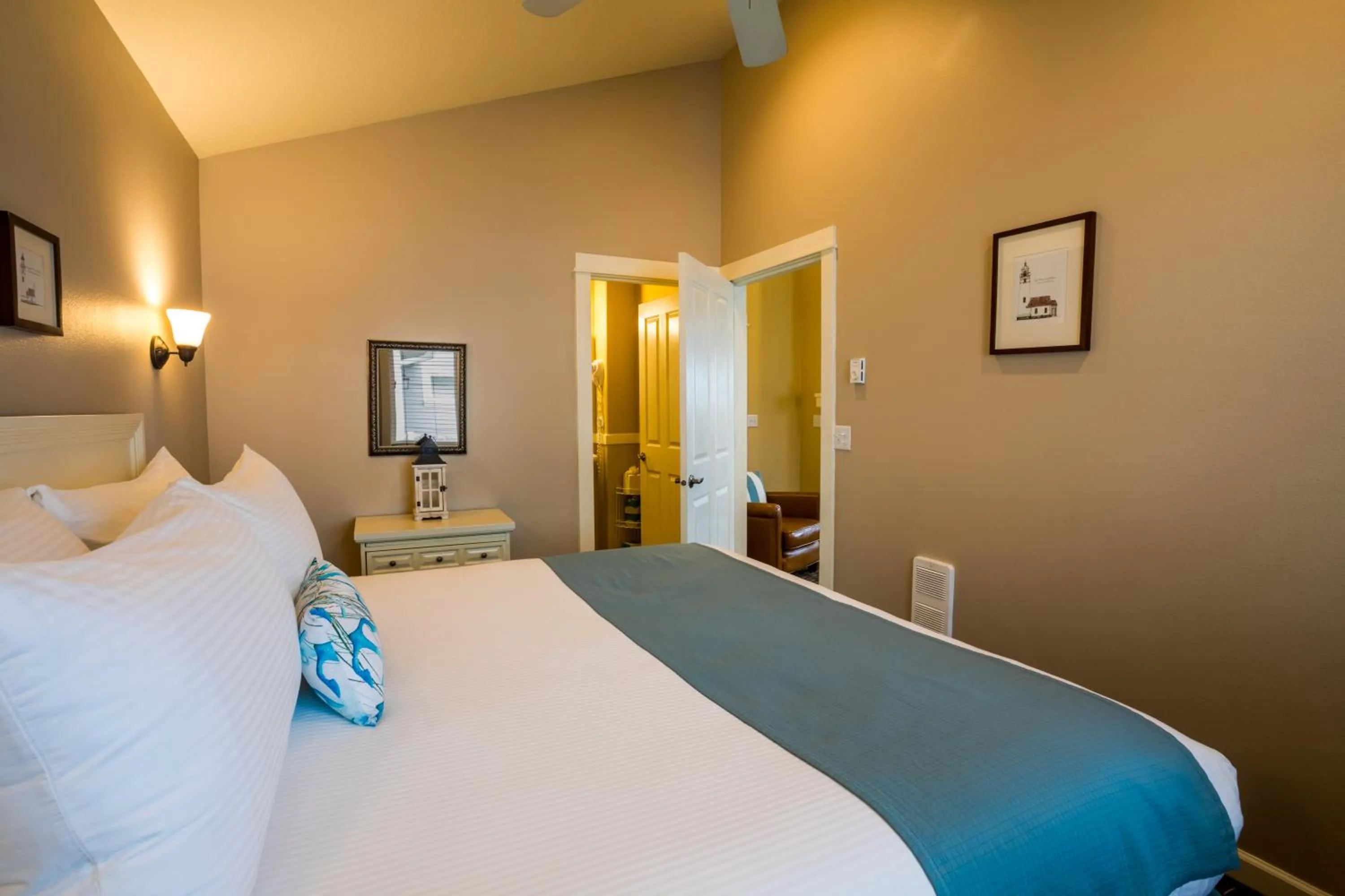 Bed in Lighthouse Inn