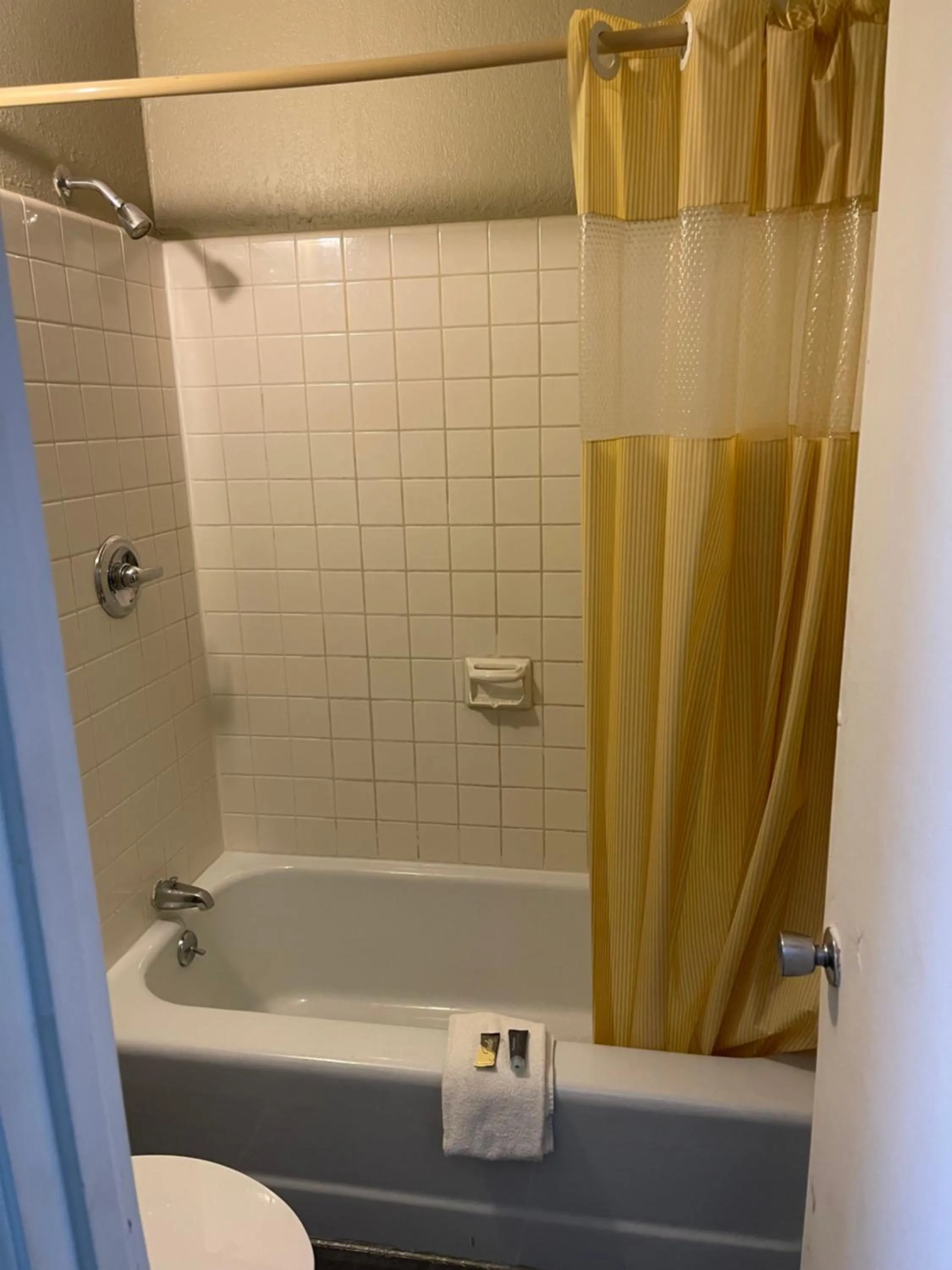 Bathroom in I-26 Inn