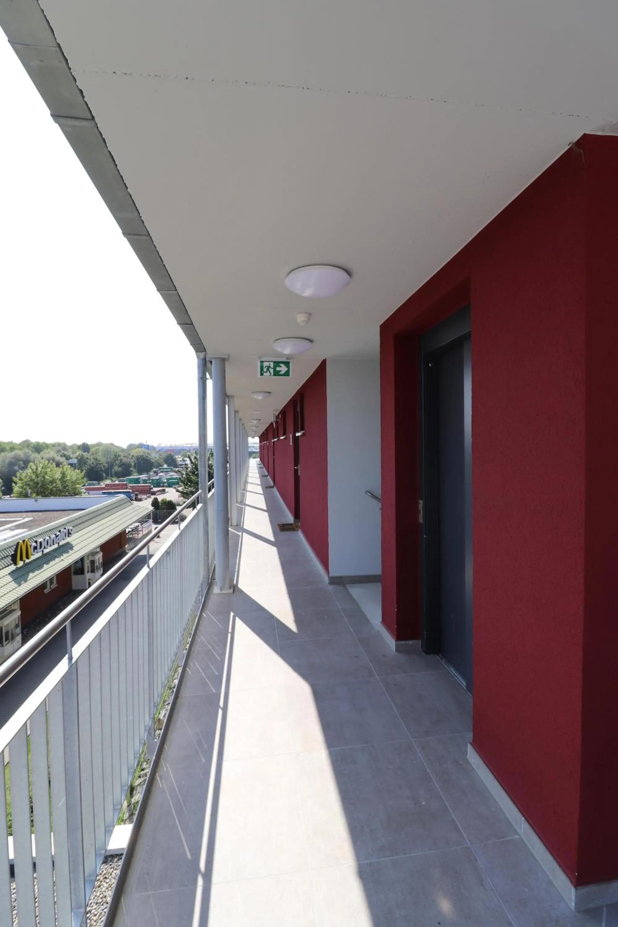 Property building in iQ-Hotel