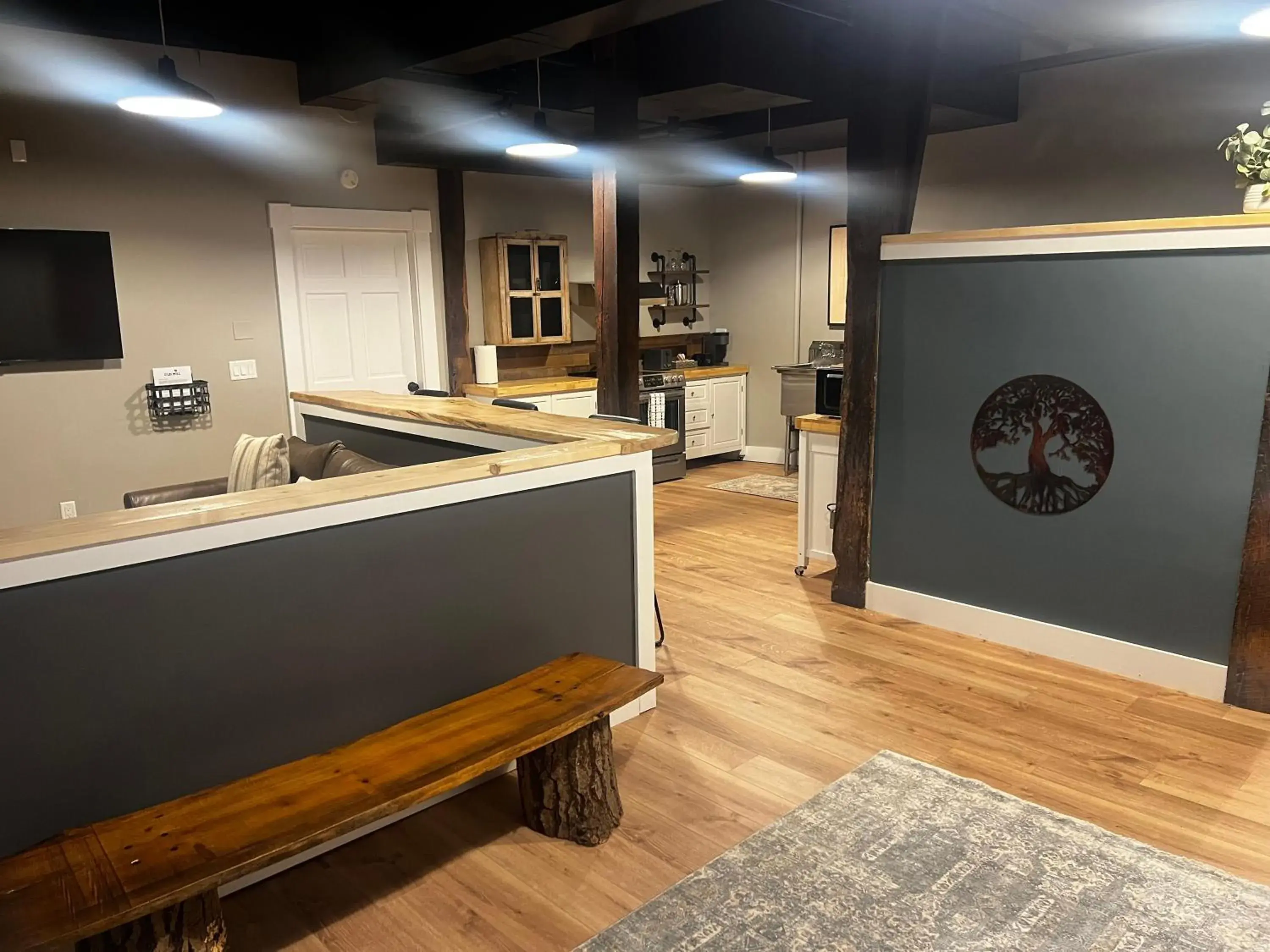 Old Mill Inn Old Mill Inn