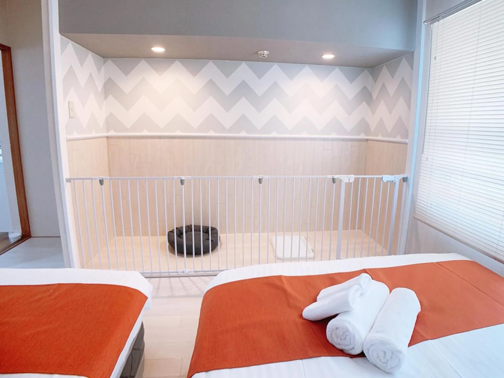 Bed in OUCHI HOTEL Kanayama-cho with Dogs