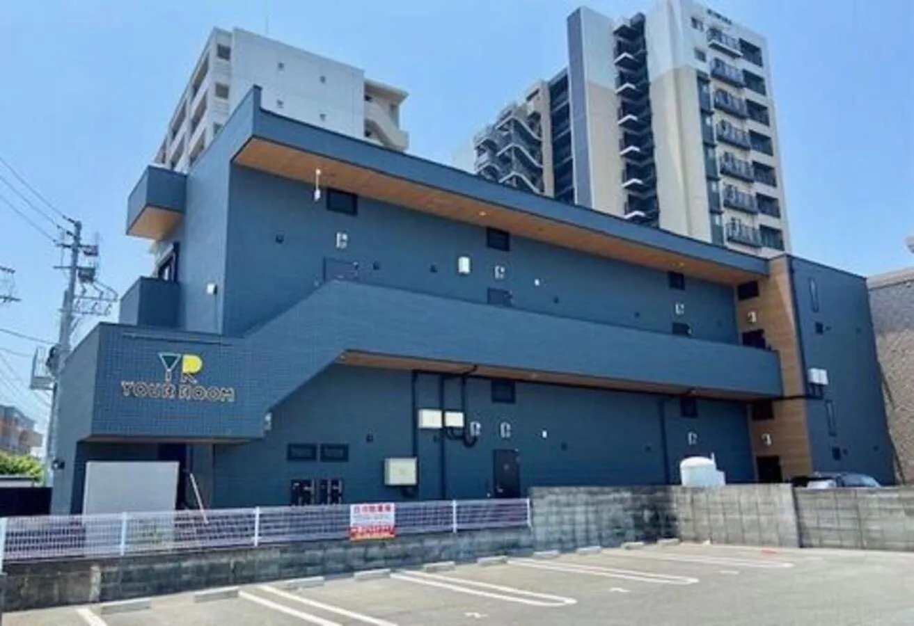 Property building in YOUR ROOM 熊本駅
