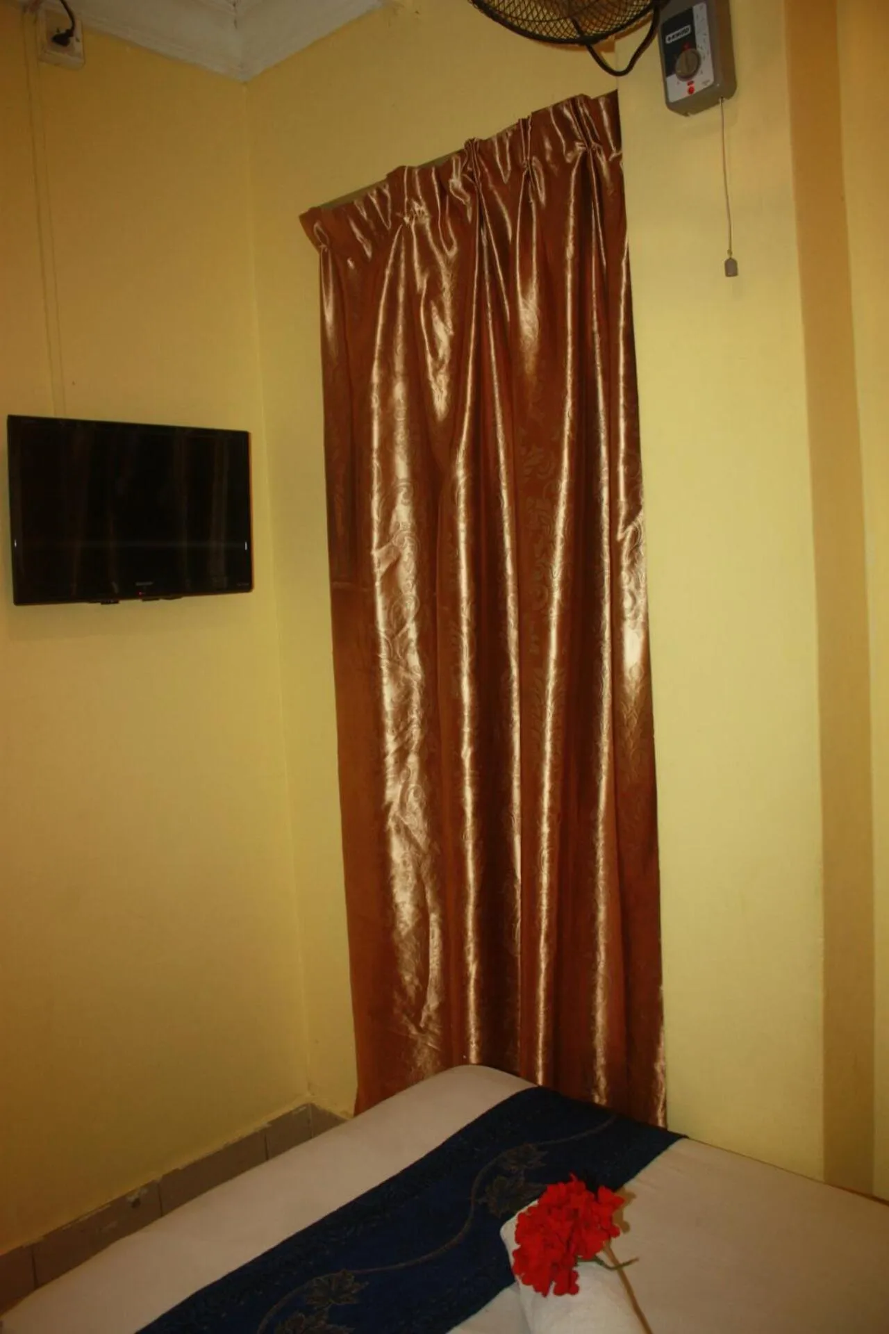 TV and multimedia, Bed in Sun Inns Dmind Seri Kembangan