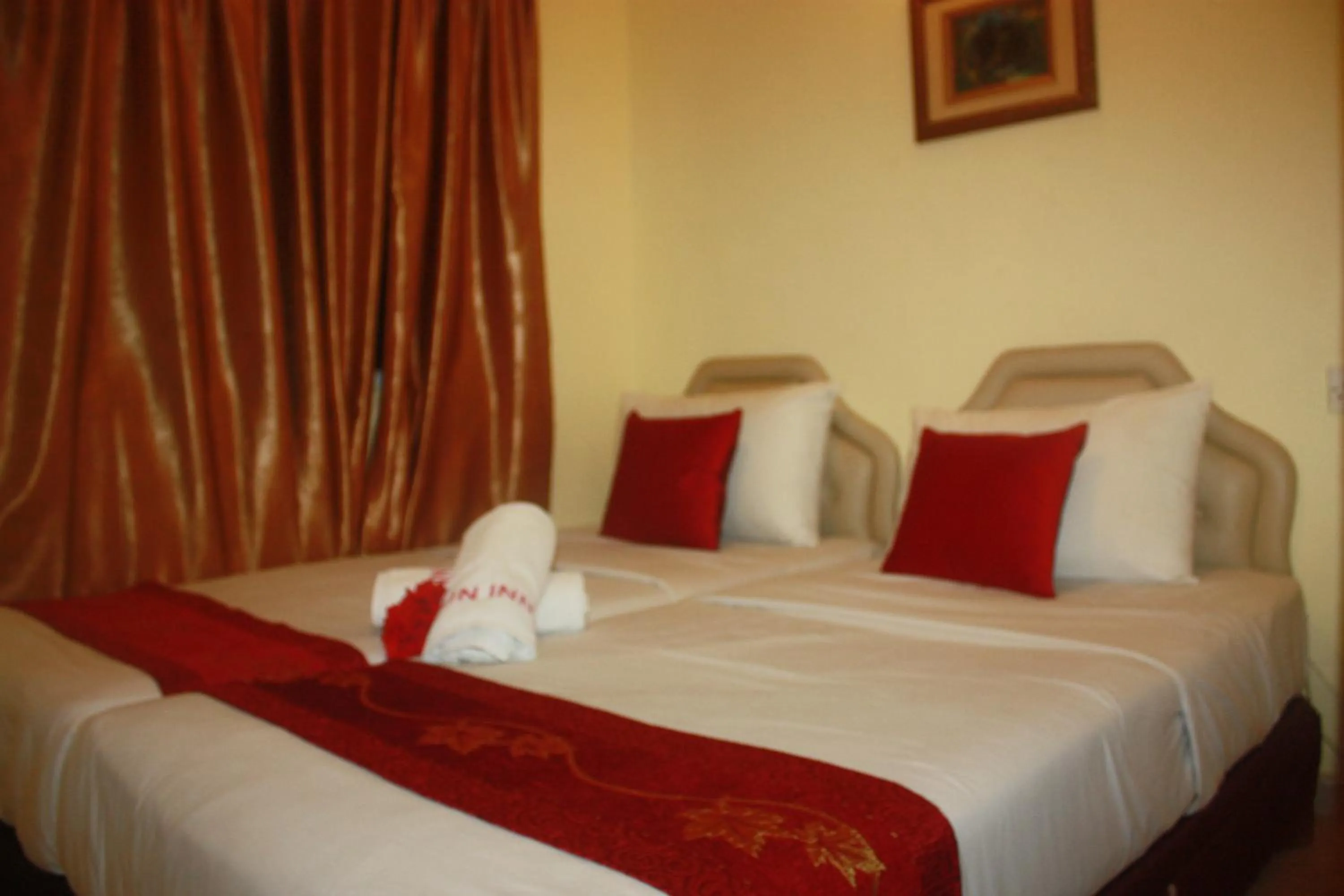 Bed in Sun Inns Dmind Seri Kembangan