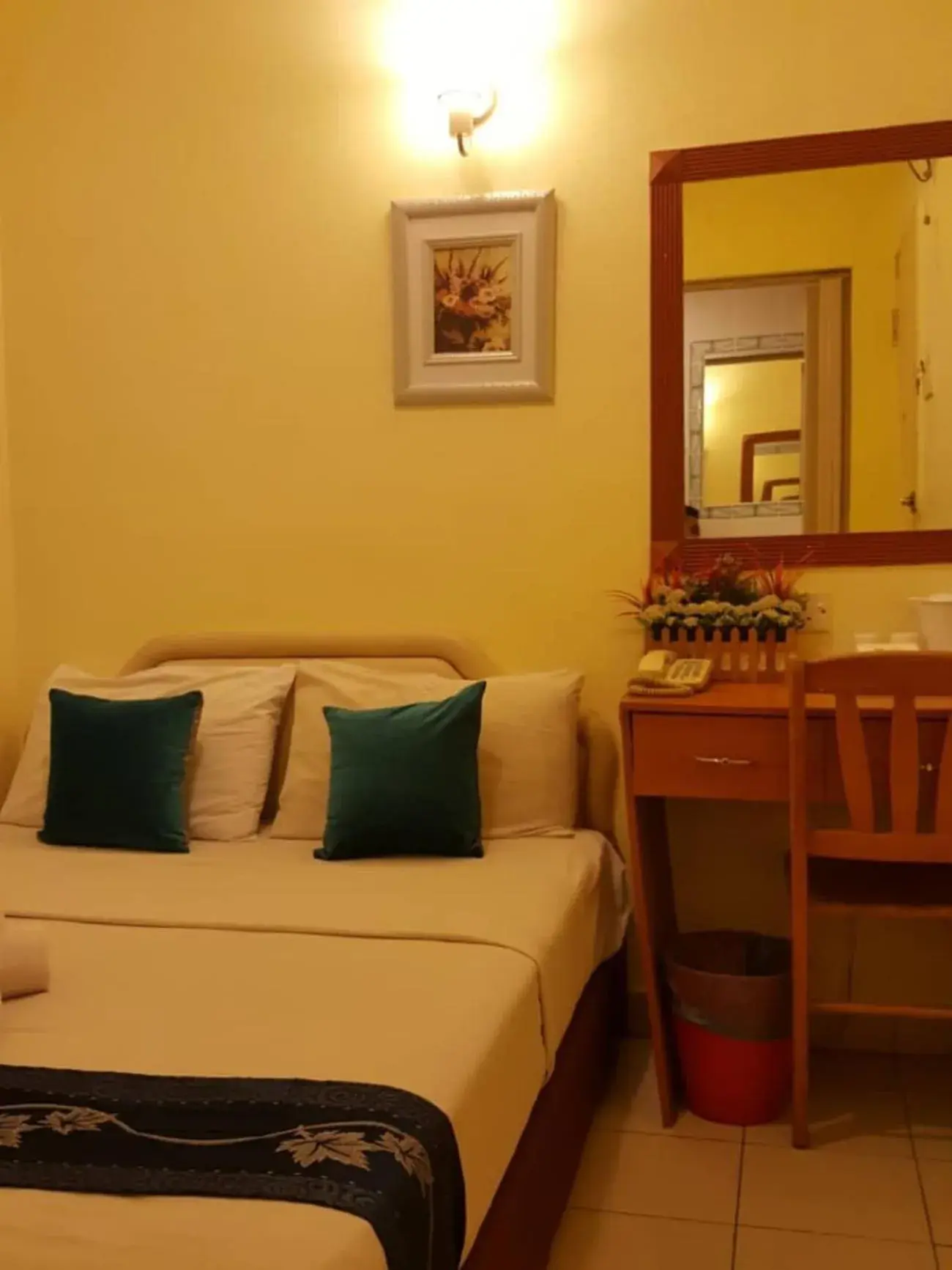Small Double Room in Sun Inns Dmind Seri Kembangan Small Double Room in Sun Inns Dmind Seri Kembangan