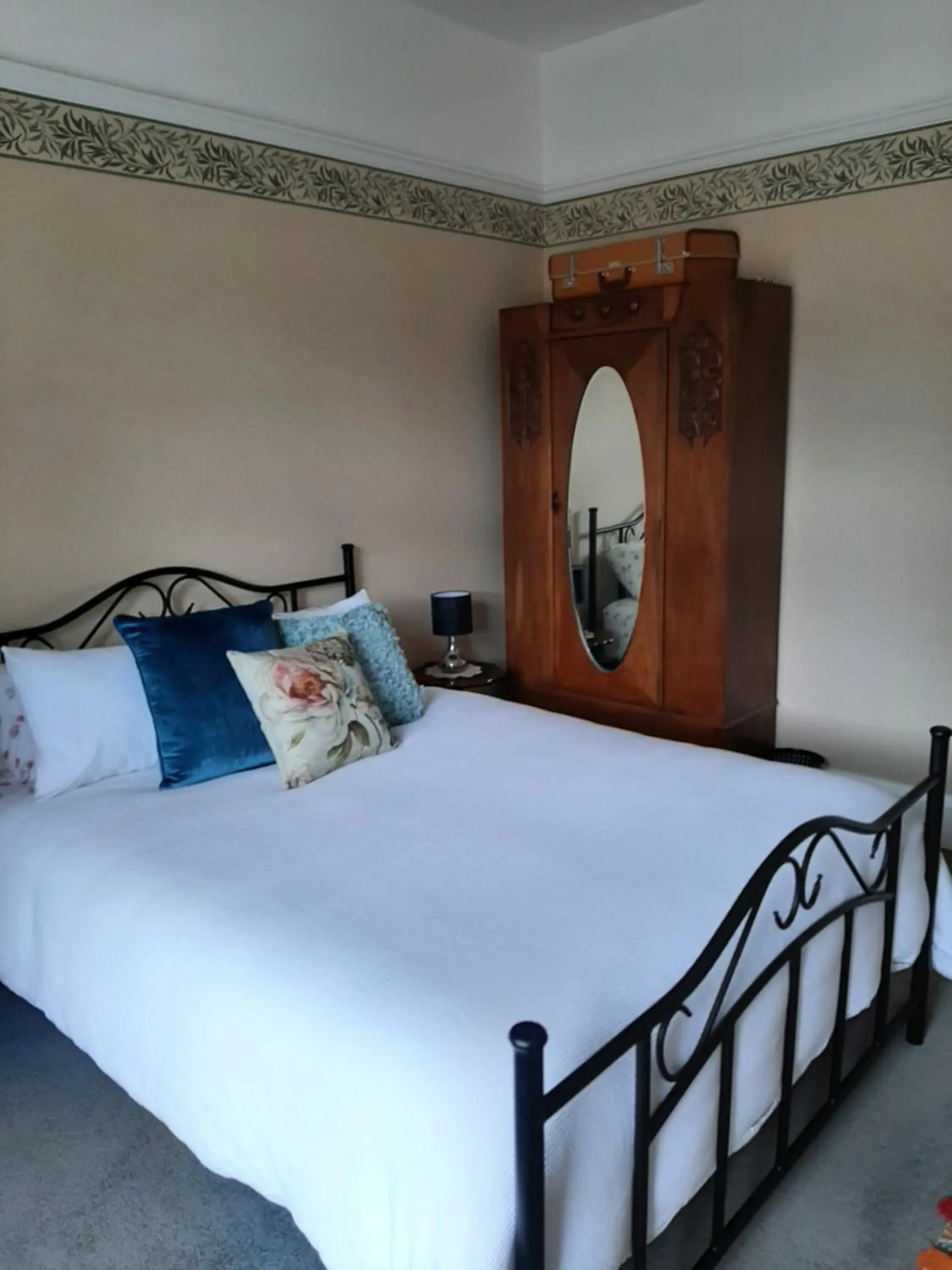 Double Room with Shared Bathroom in Wainono Homestead Double Room with Shared Bathroom in Wainono Homestead