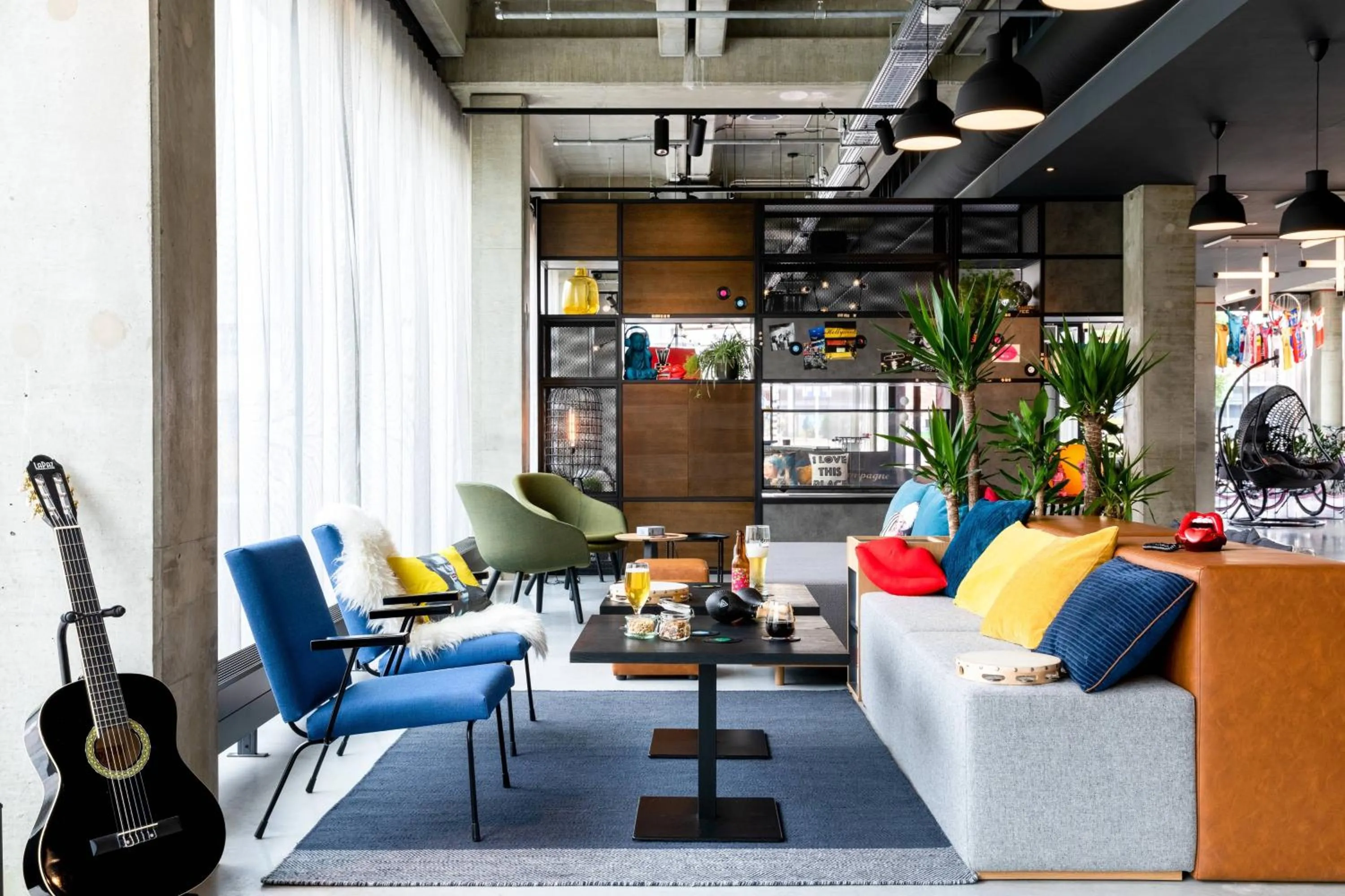 Lobby or reception in Moxy Utrecht