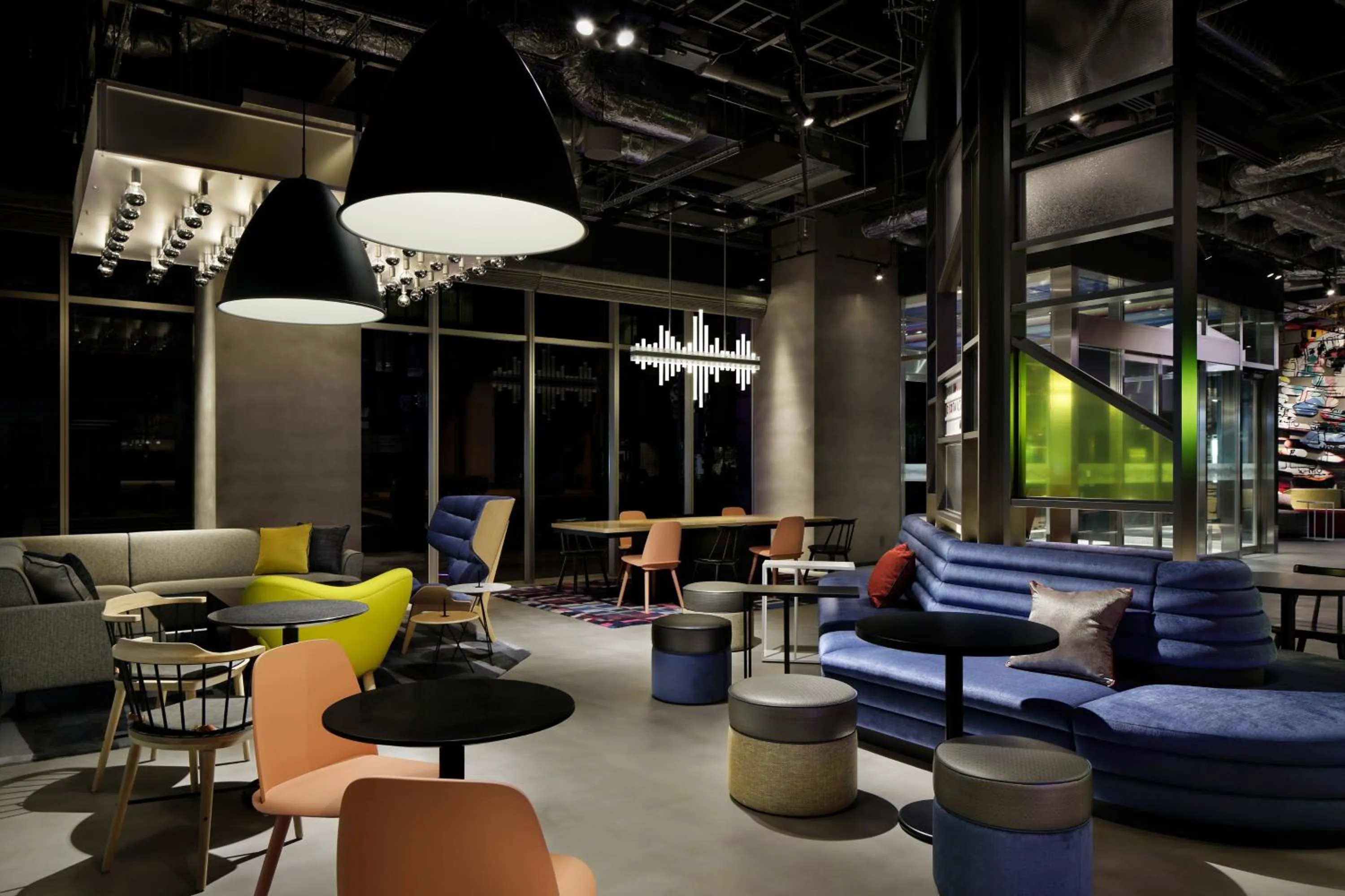 Lounge or bar in Aloft Osaka Dojima