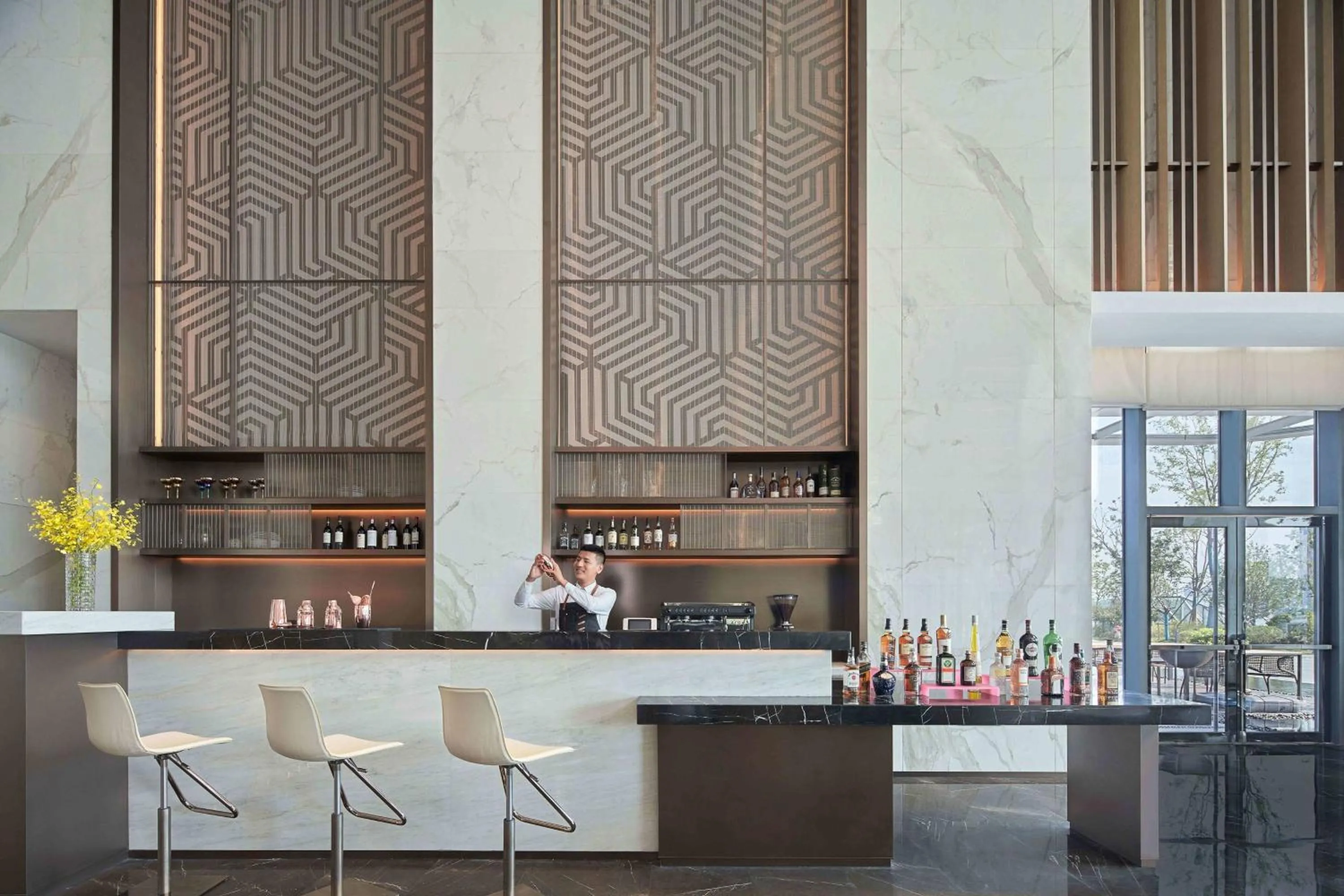 Lounge or bar in Yancheng Marriott Hotel