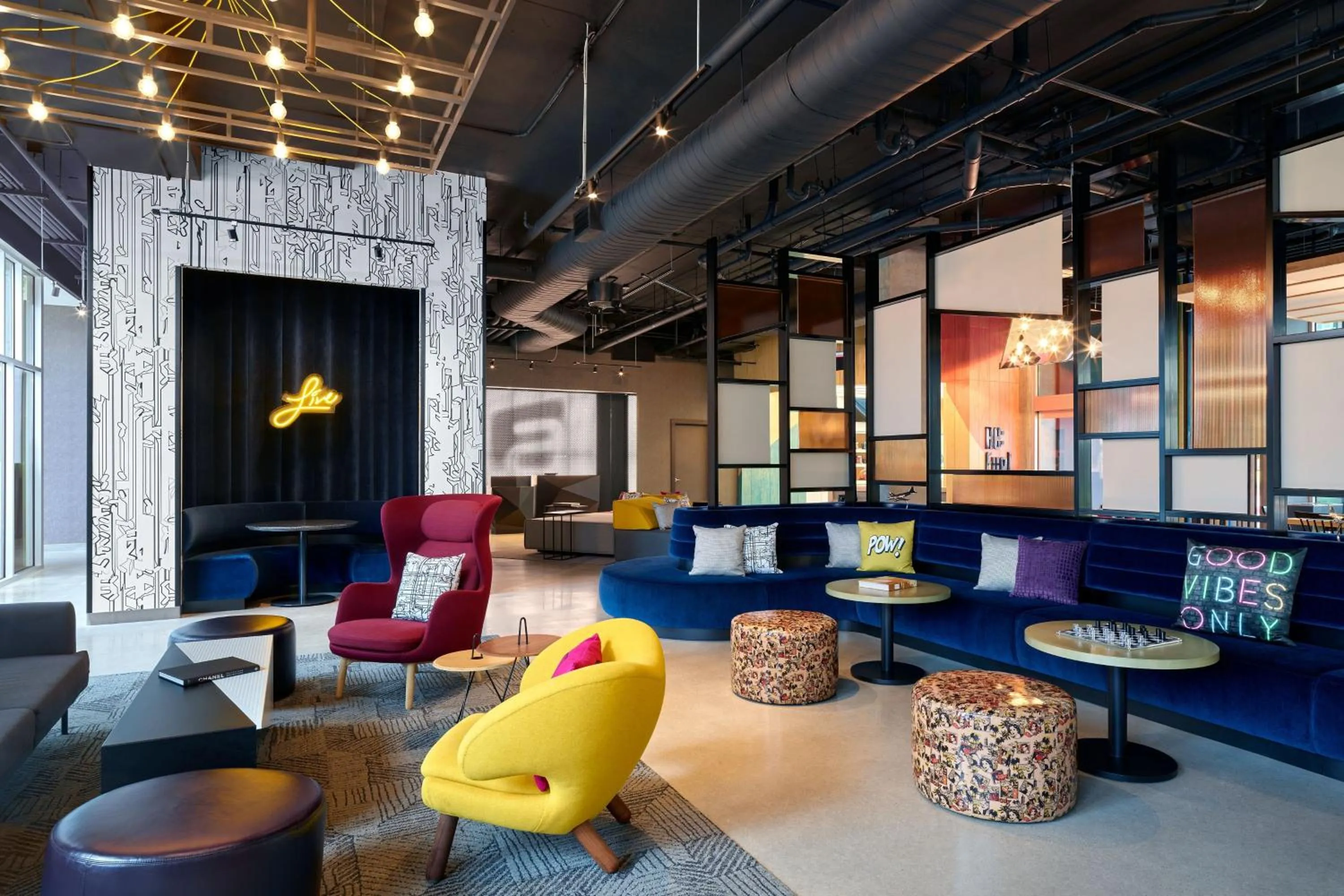 Lounge or bar in Aloft Trophy Club Westlake