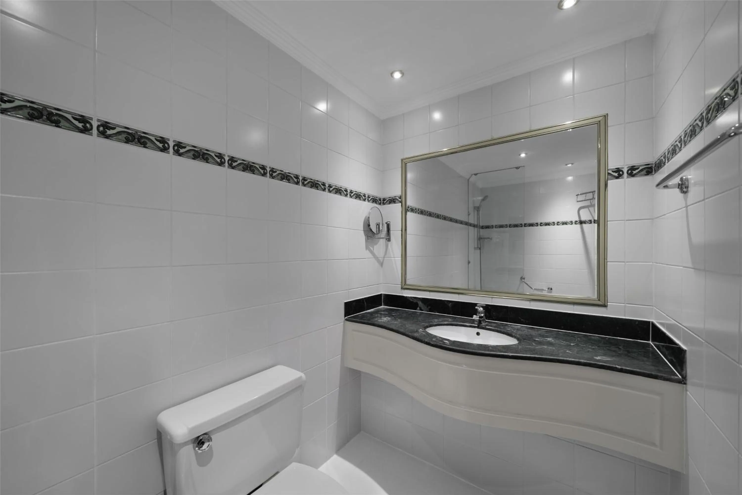 Bathroom in Radisson Blu Hotel, Yanbu