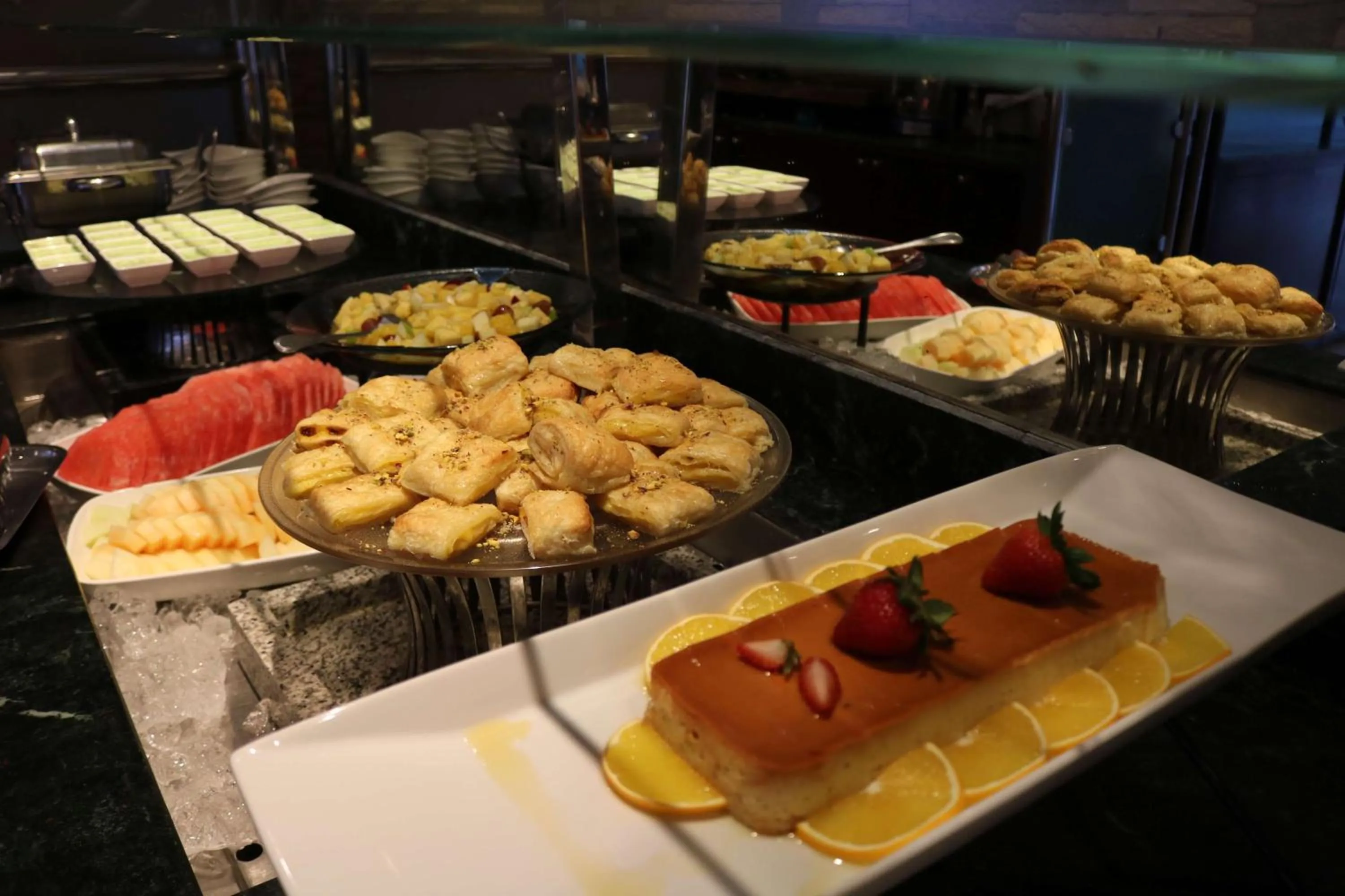 Restaurant/places to eat in Radisson Blu Hotel, Yanbu