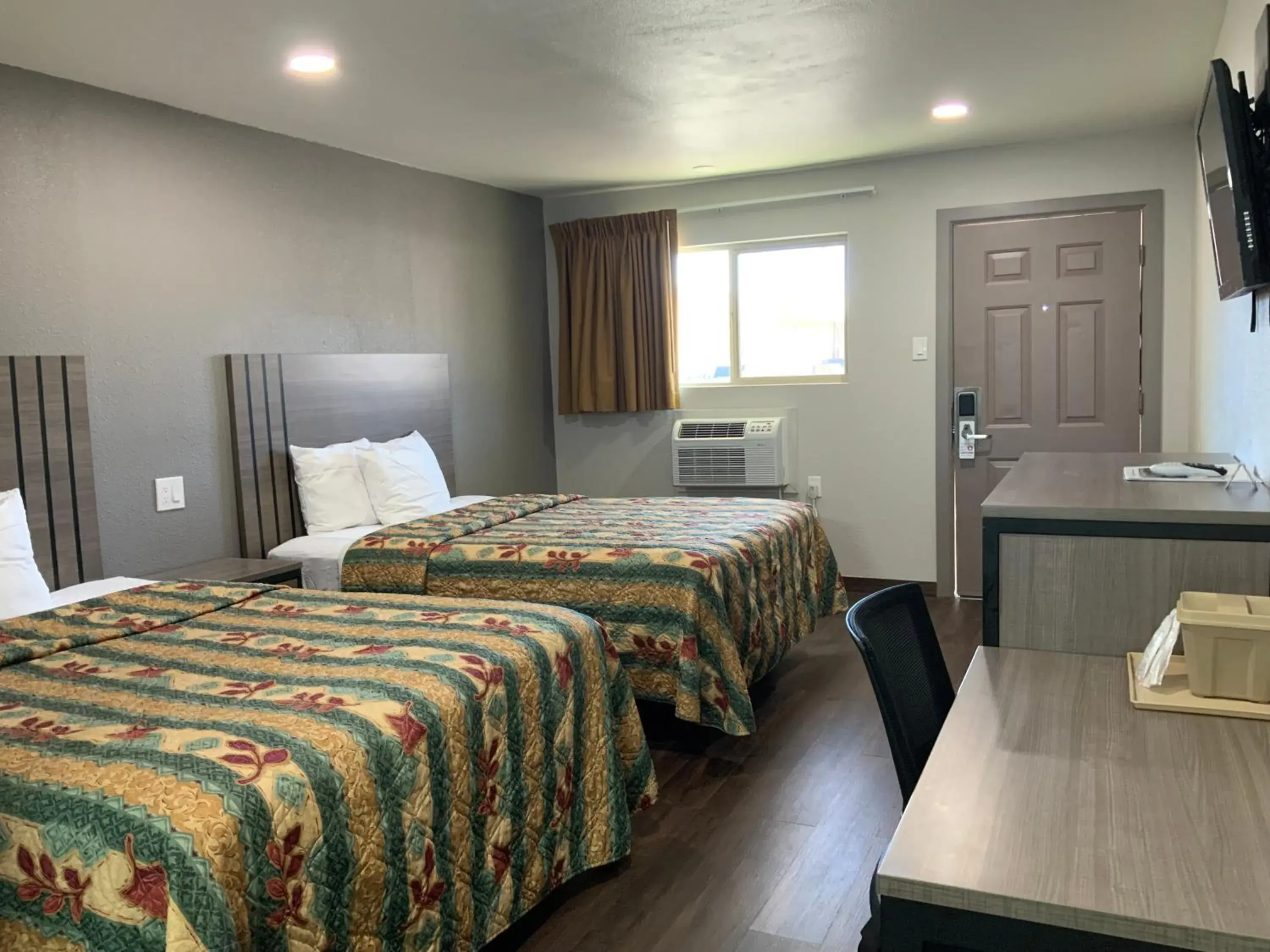 Bed in Value Lodge Bed in Value Lodge