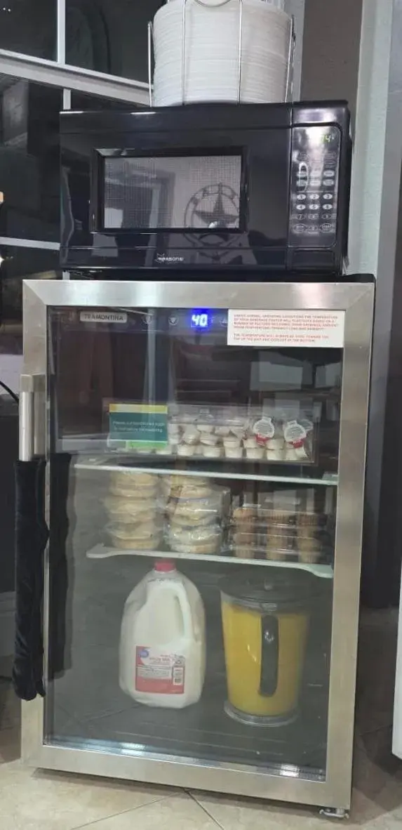 Breakfast in Value Lodge Breakfast in Value Lodge