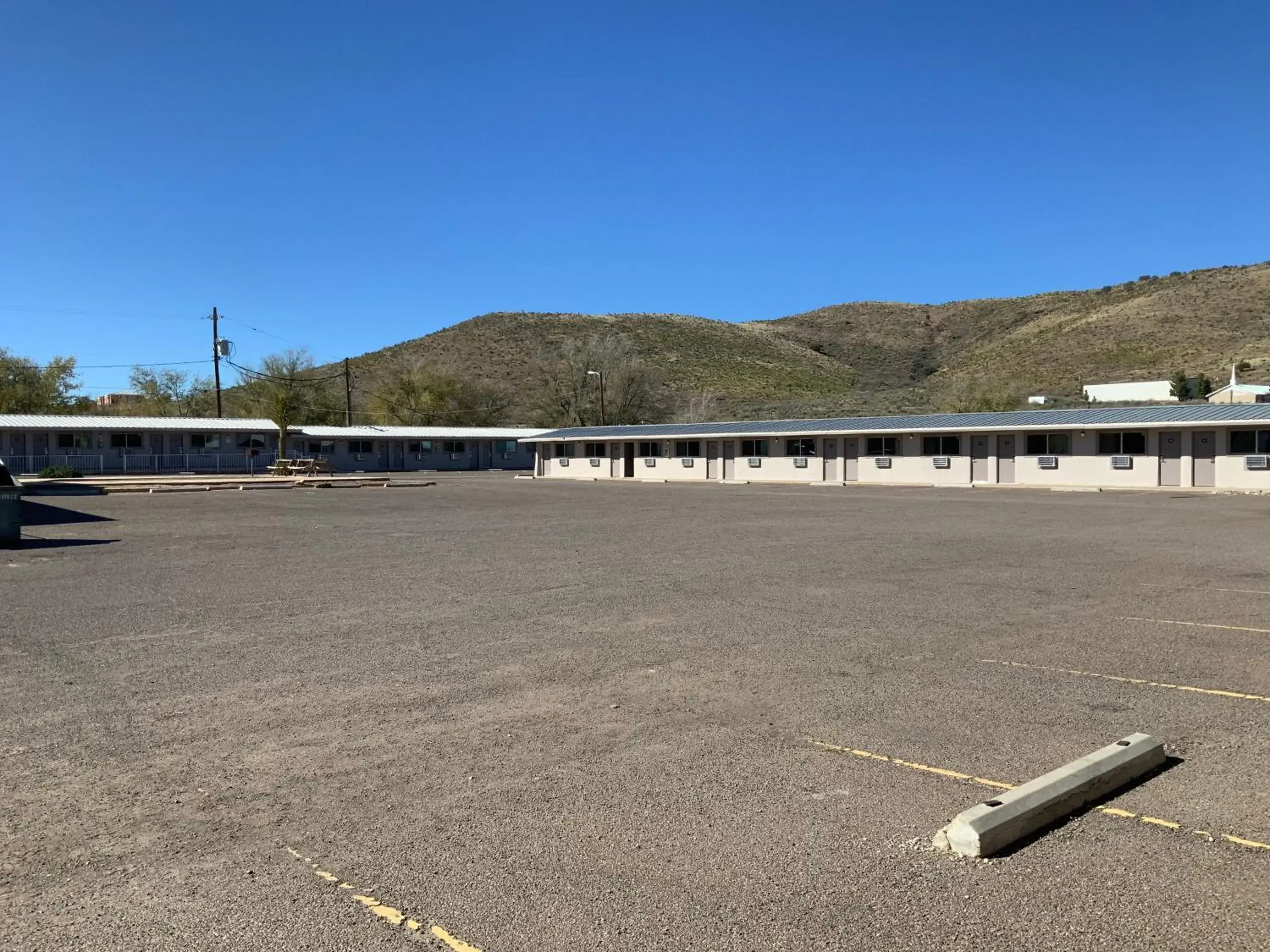 Property building in Value Lodge Property building in Value Lodge