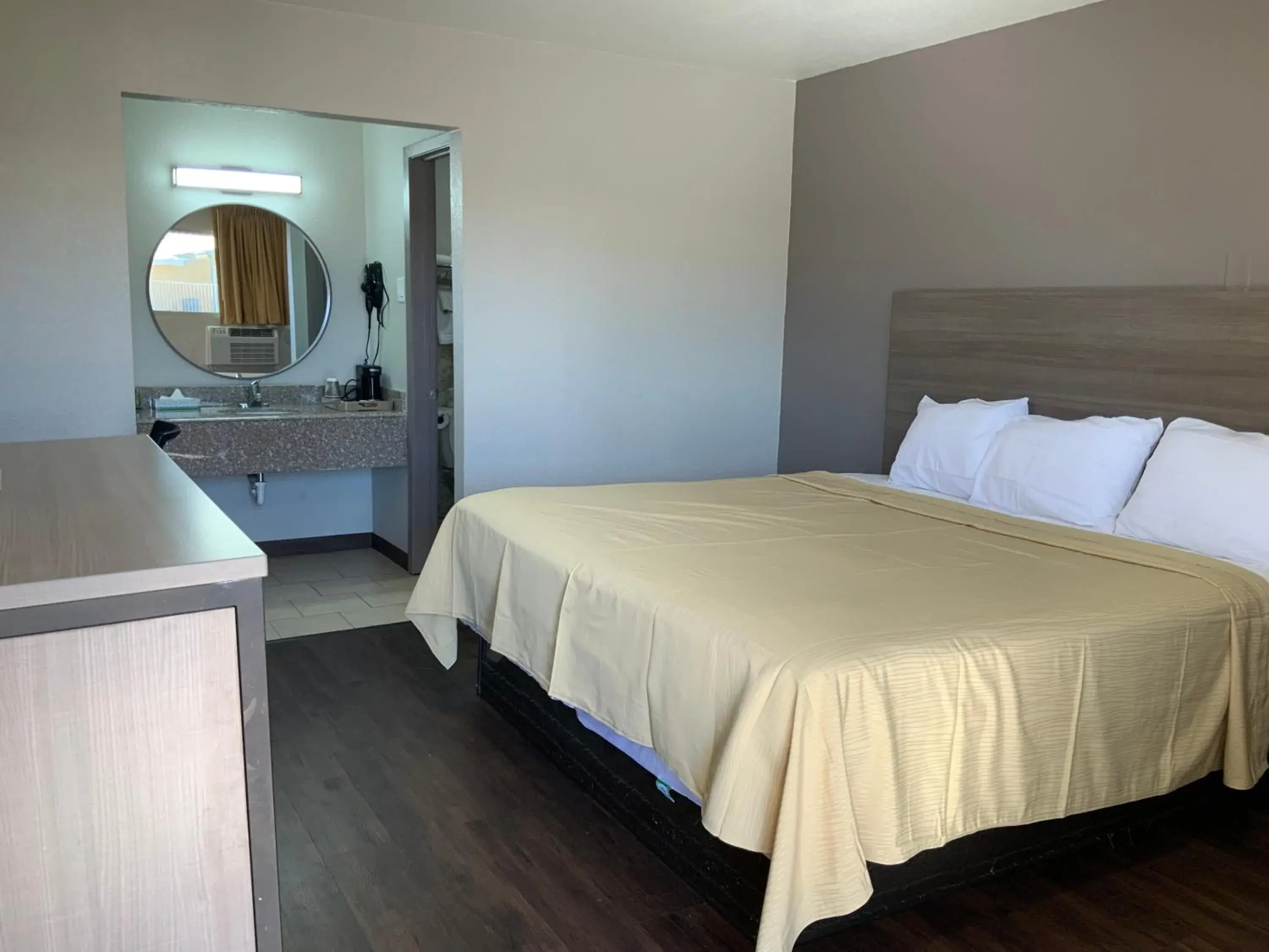 Bed in Value Lodge Bed in Value Lodge