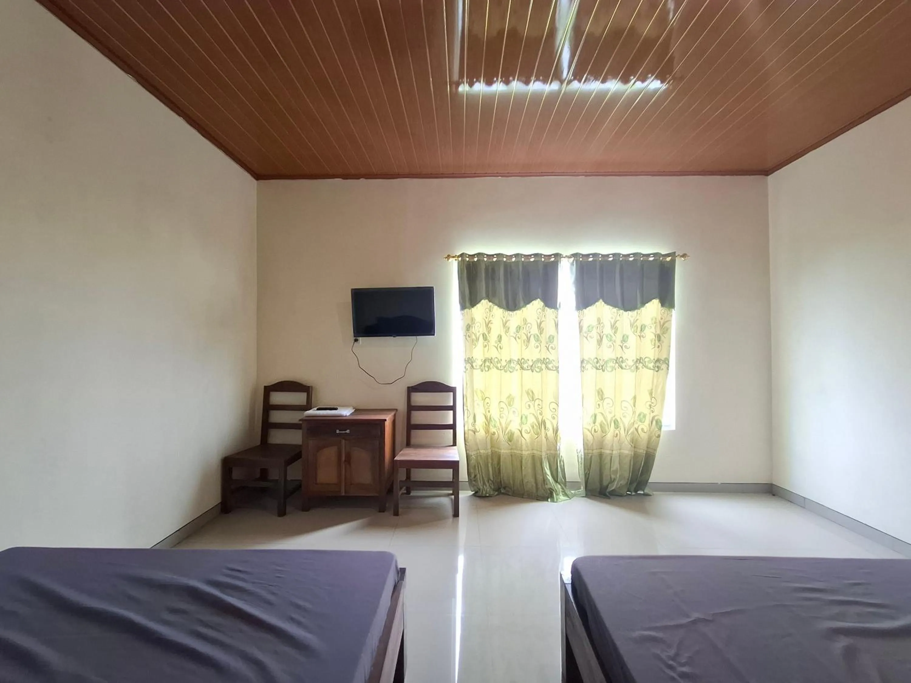 Bedroom, Bed in RedDoorz near Candi Cetho Karanganyar