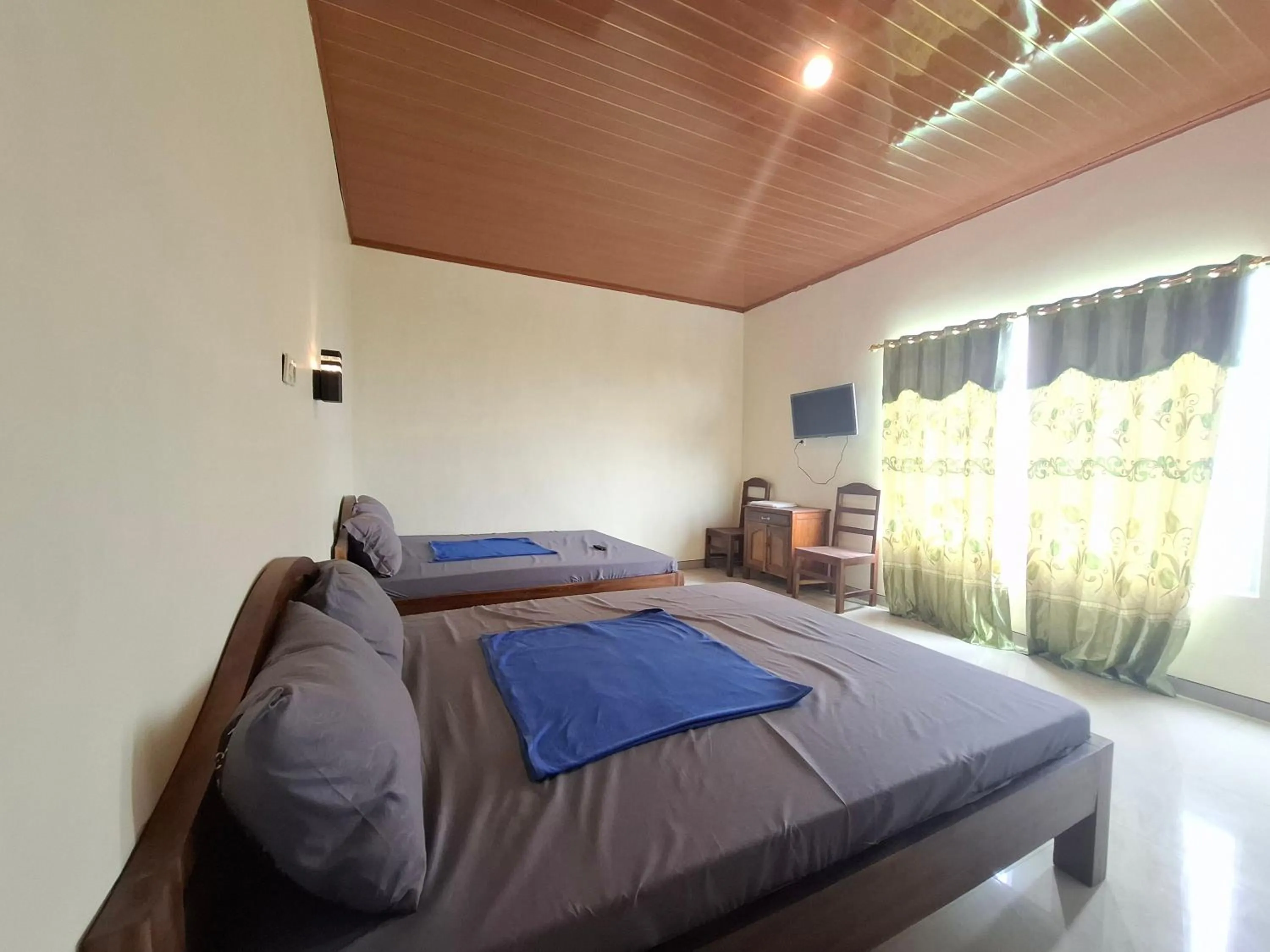 Bedroom, Bed in RedDoorz near Candi Cetho Karanganyar