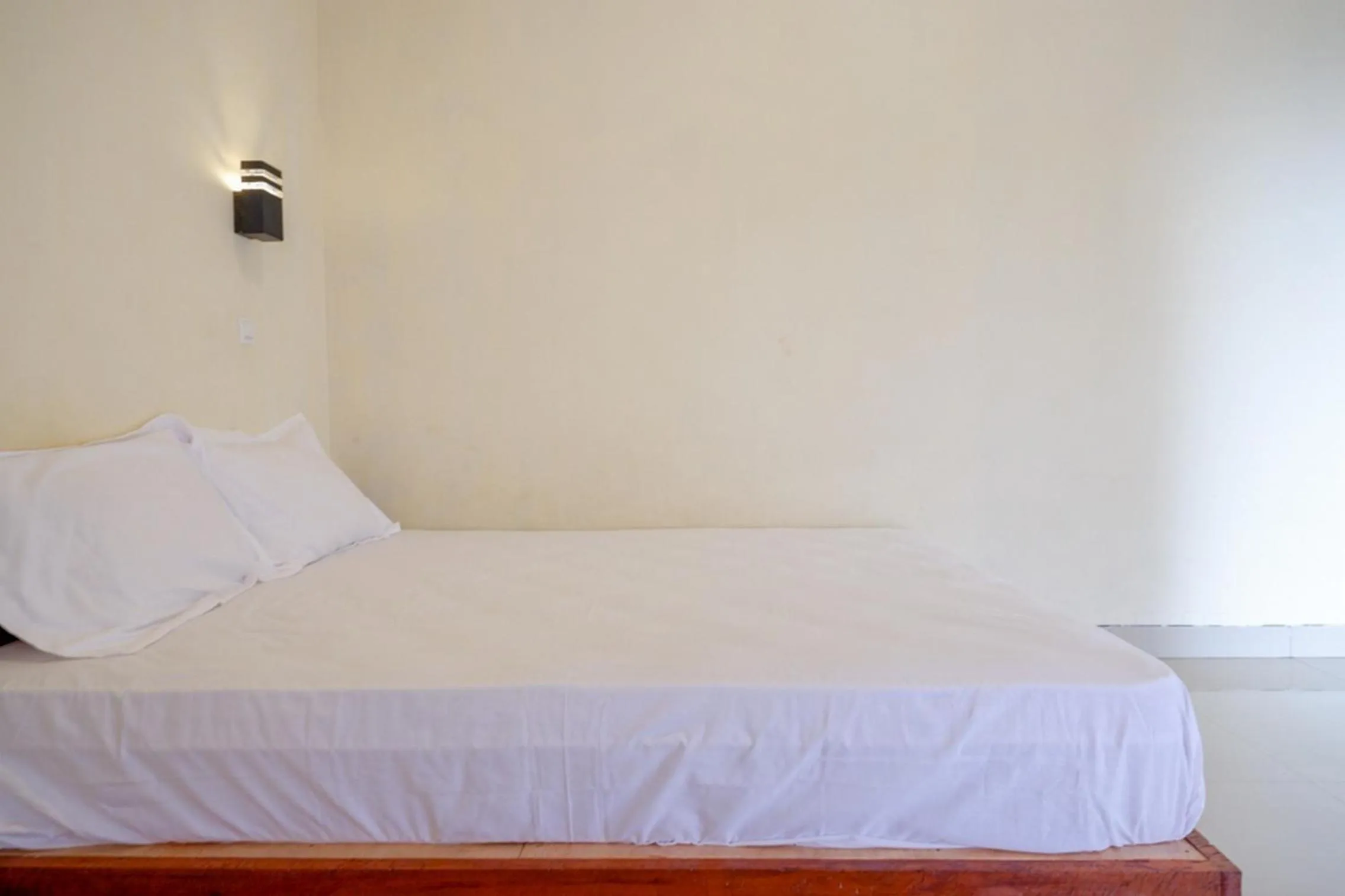 Bedroom, Bed in RedDoorz near Candi Cetho Karanganyar