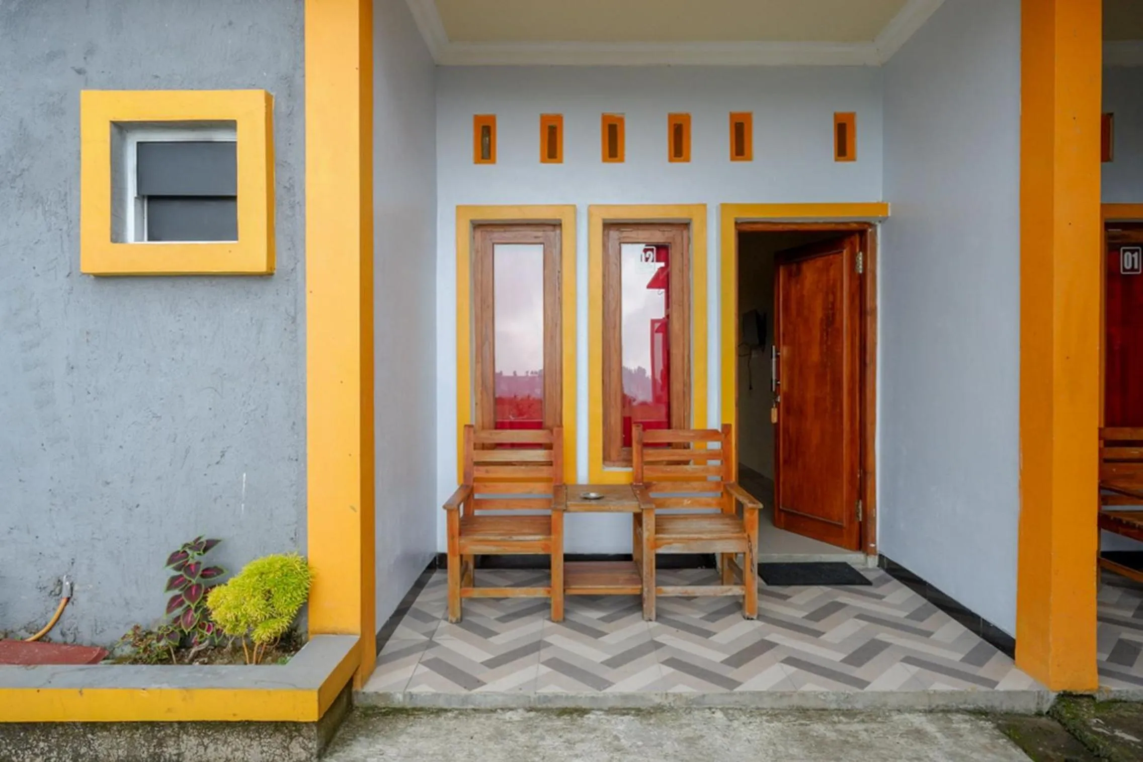 Property building in RedDoorz near Candi Cetho Karanganyar