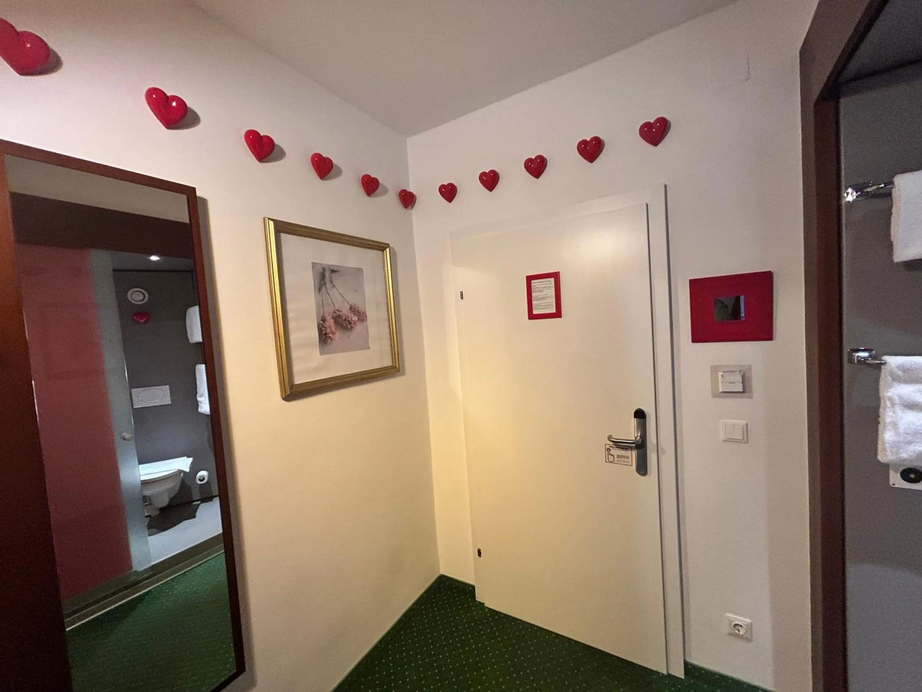 Photo of the whole room in Pension Stadthalle