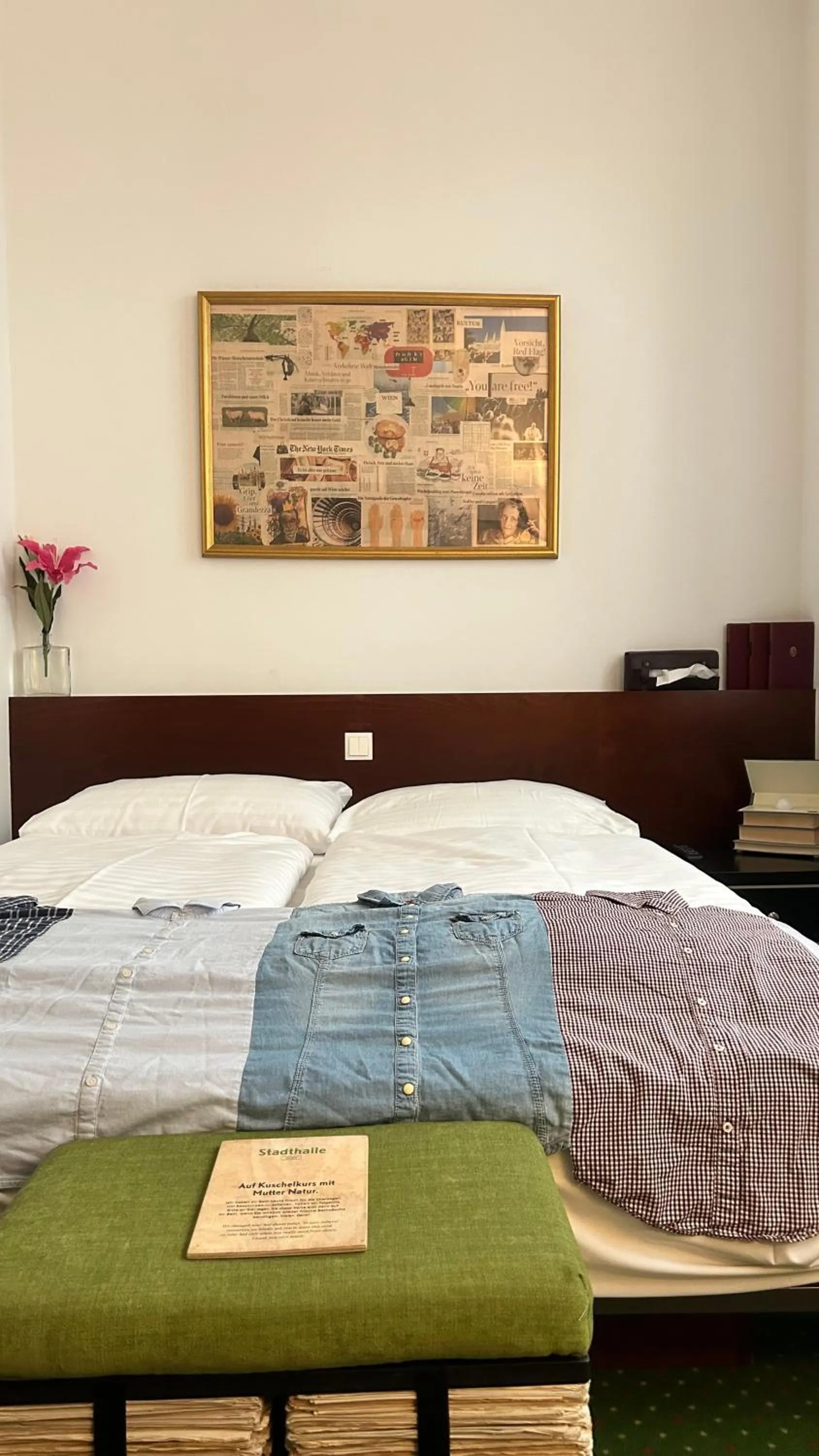 Bed in Pension Stadthalle