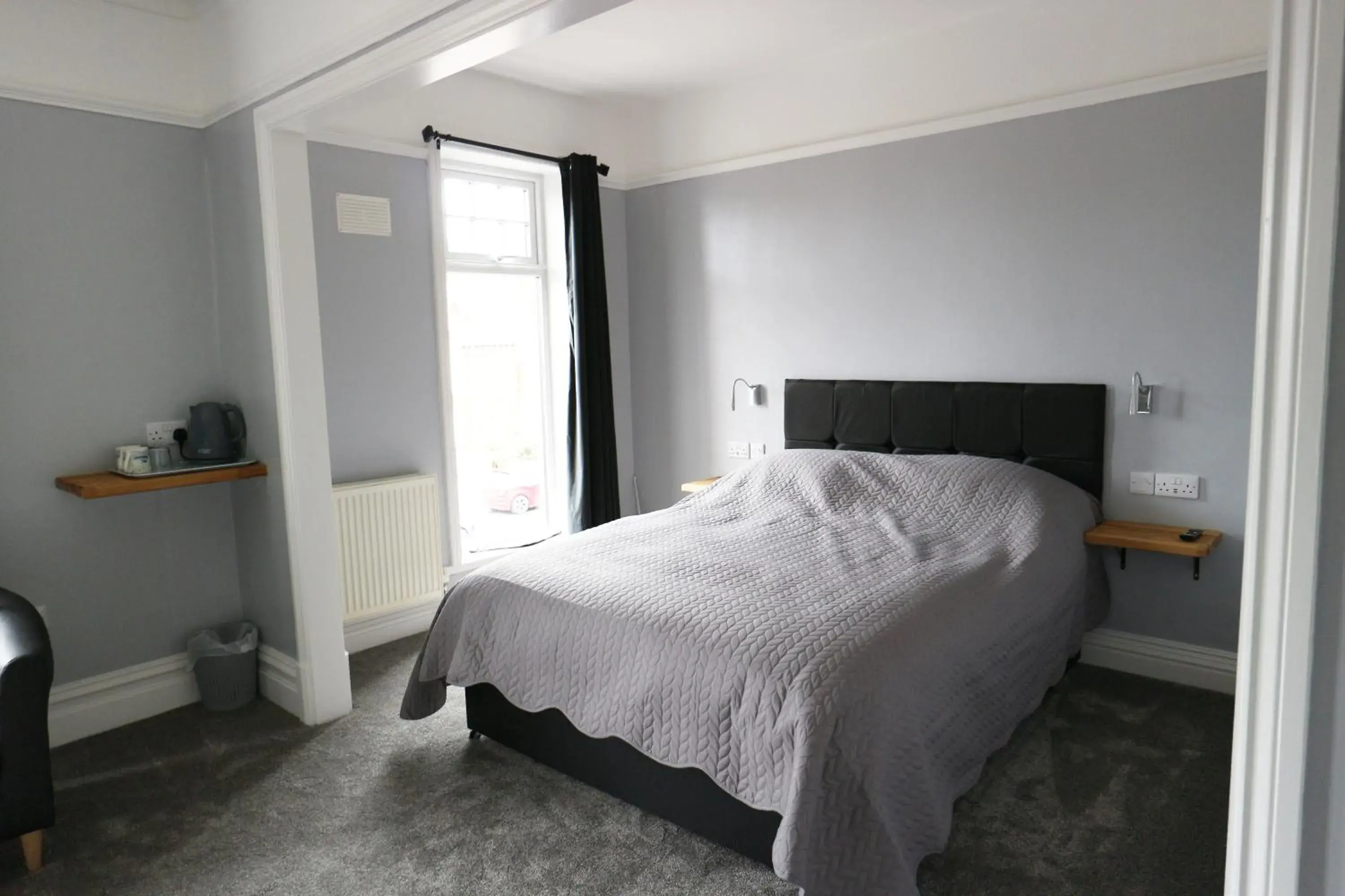 Deluxe Double Room with Bath in Number 33 Room Only Deluxe Double Room with Bath in Number 33 Room Only
