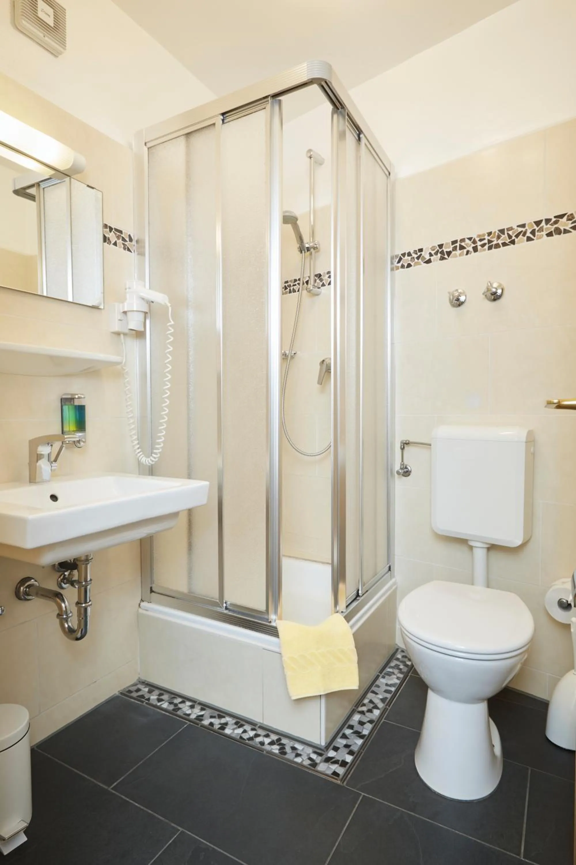 Shower in Park Hotel Berlin