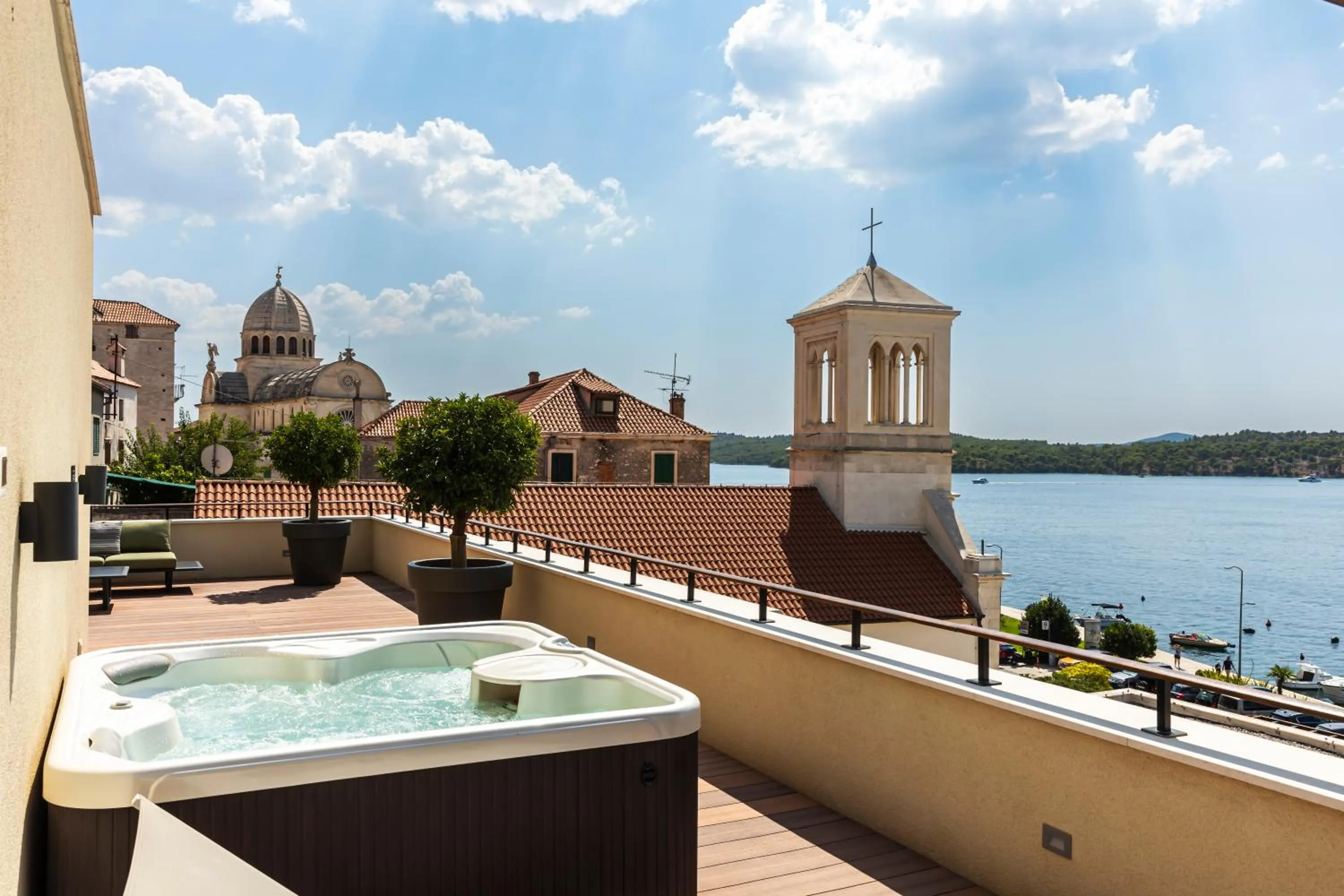 Armerun Heritage Hotel & Residences