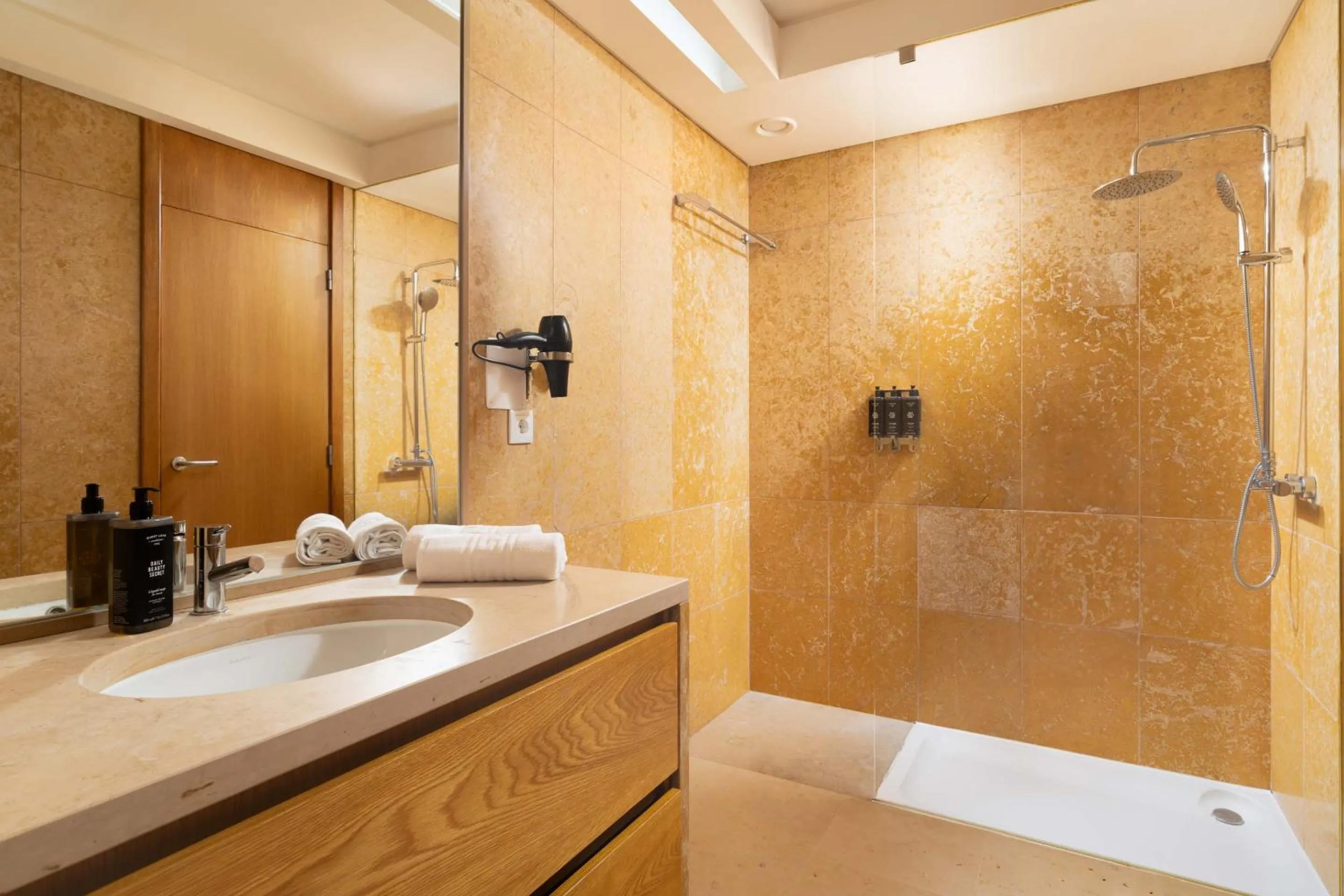 Shower in Limehome Lisbon Rua Eça de Queiroz