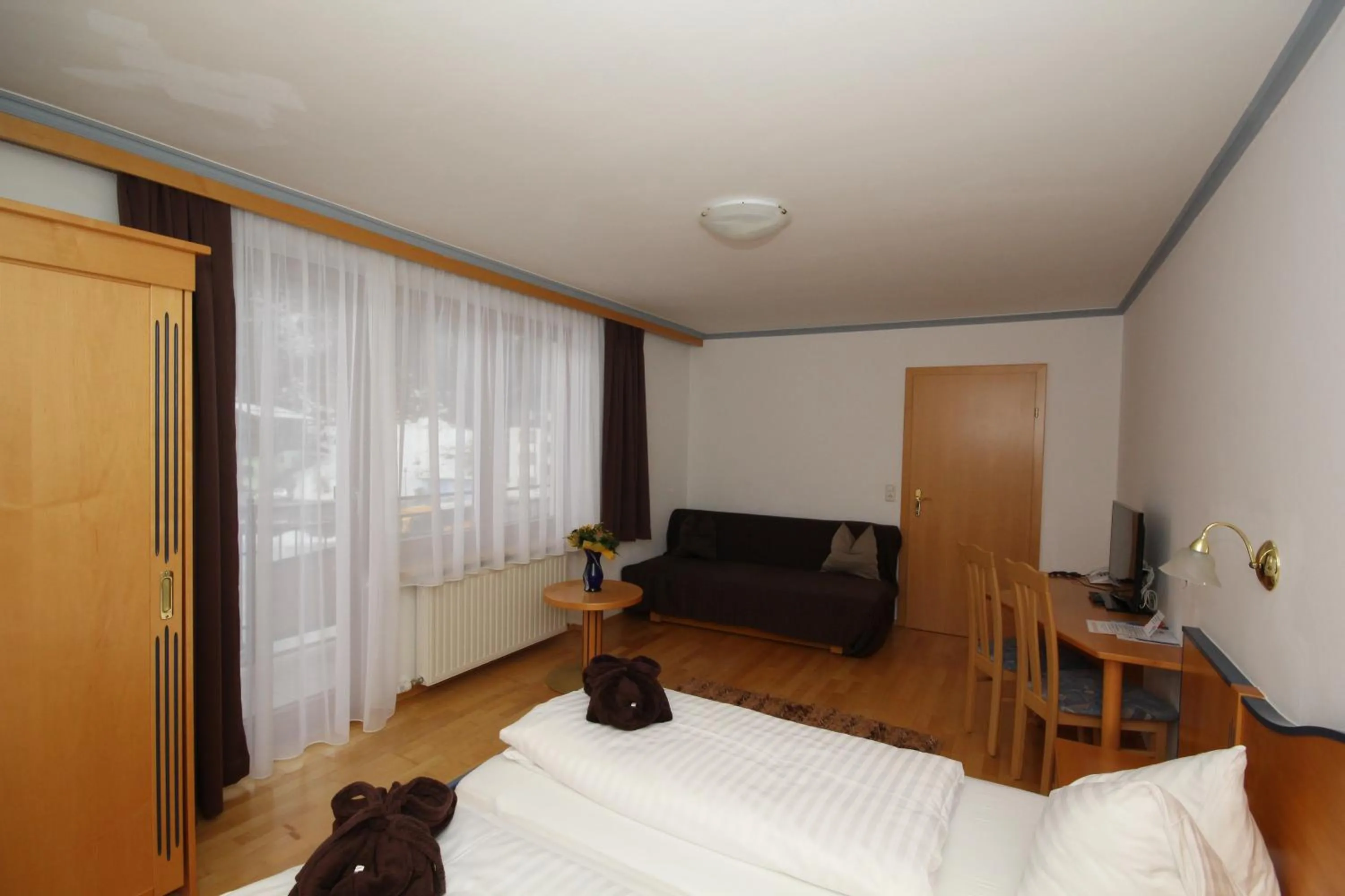 Bed in Hotel Bärenbachhof - Joker card included in summer