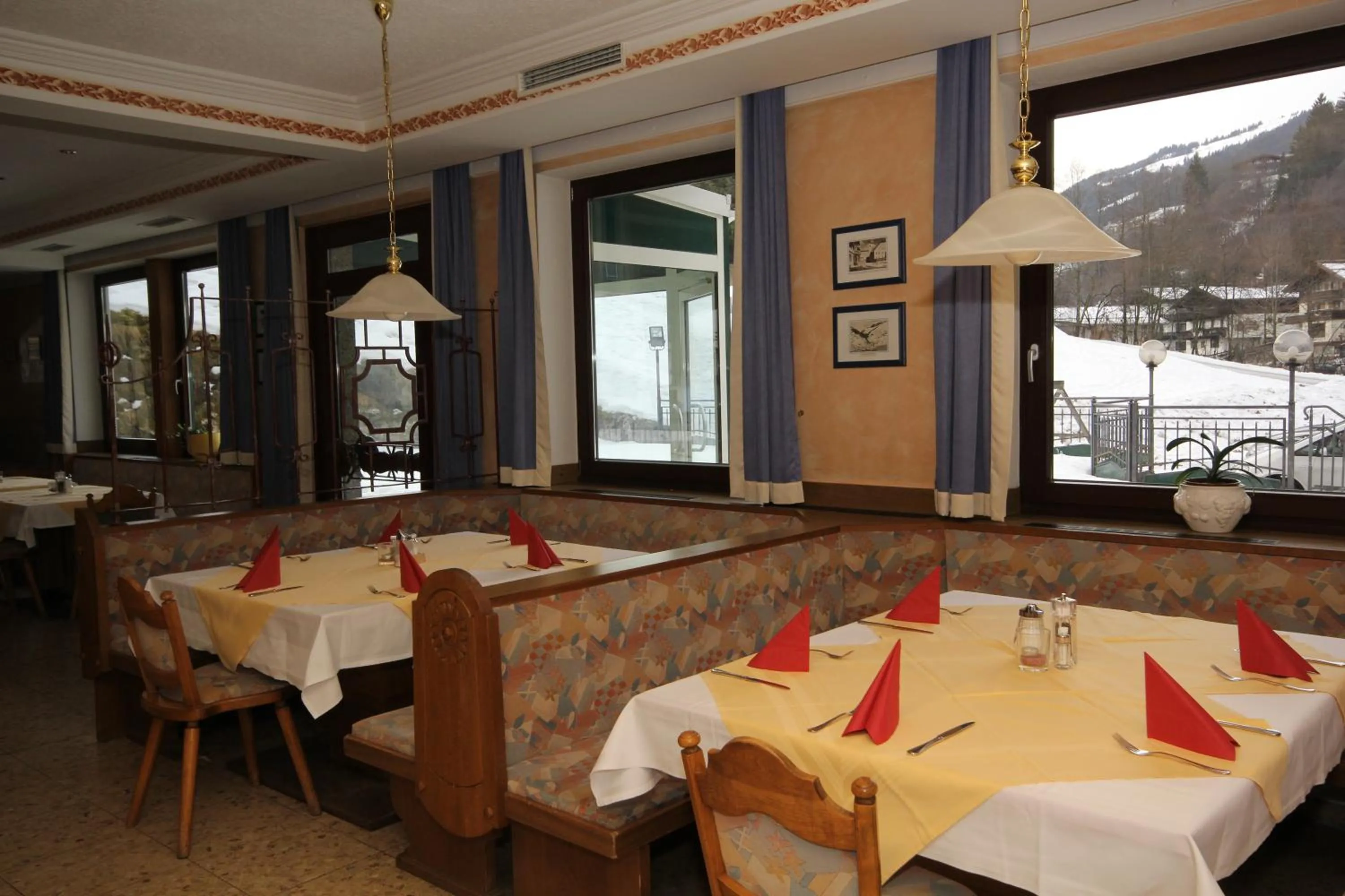 Restaurant/places to eat in Hotel Bärenbachhof - Joker card included in summer