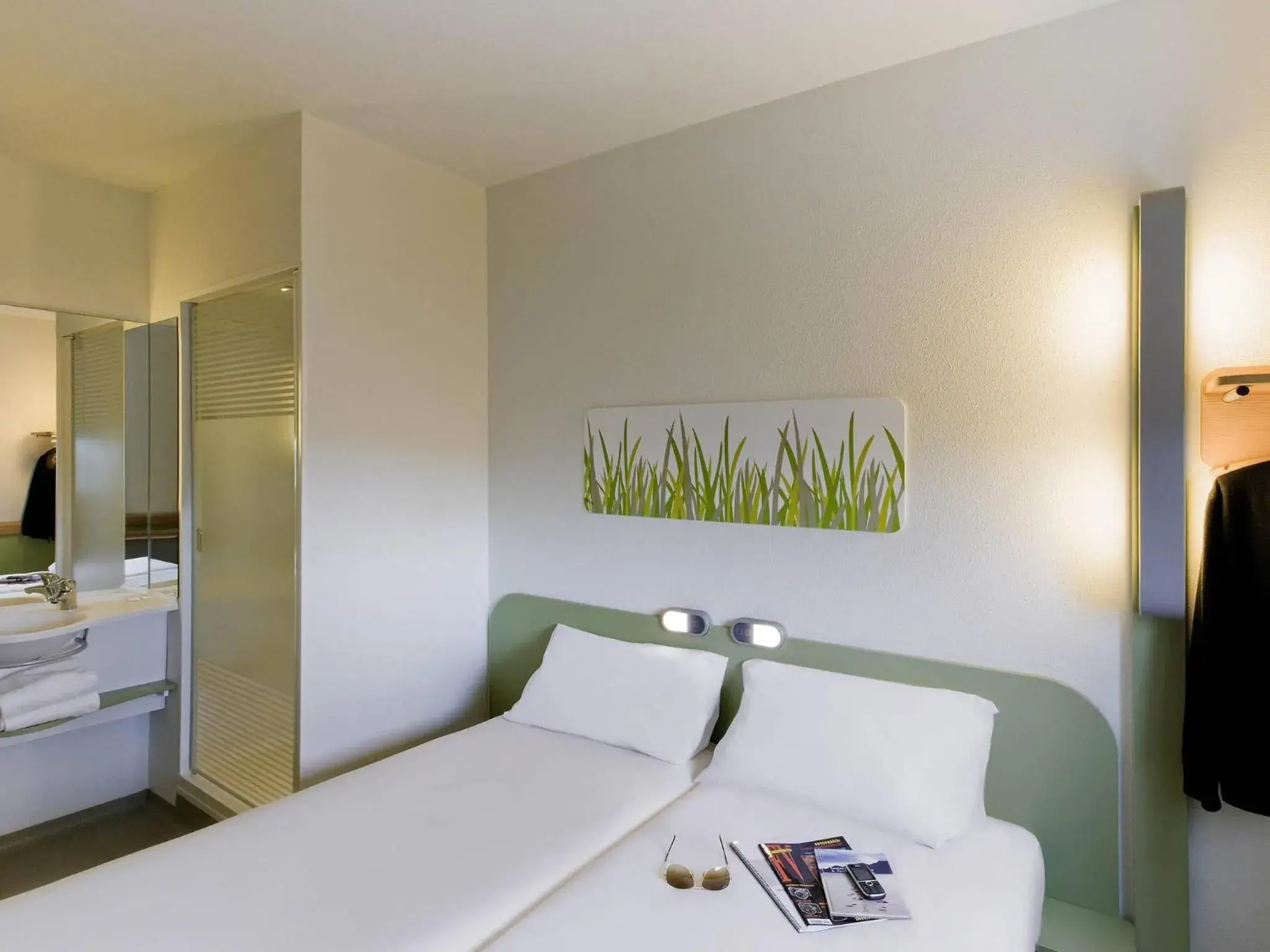 Bedroom, Bed in Ibis Budget Madrid Getafe Bedroom, Bed in Ibis Budget Madrid Getafe