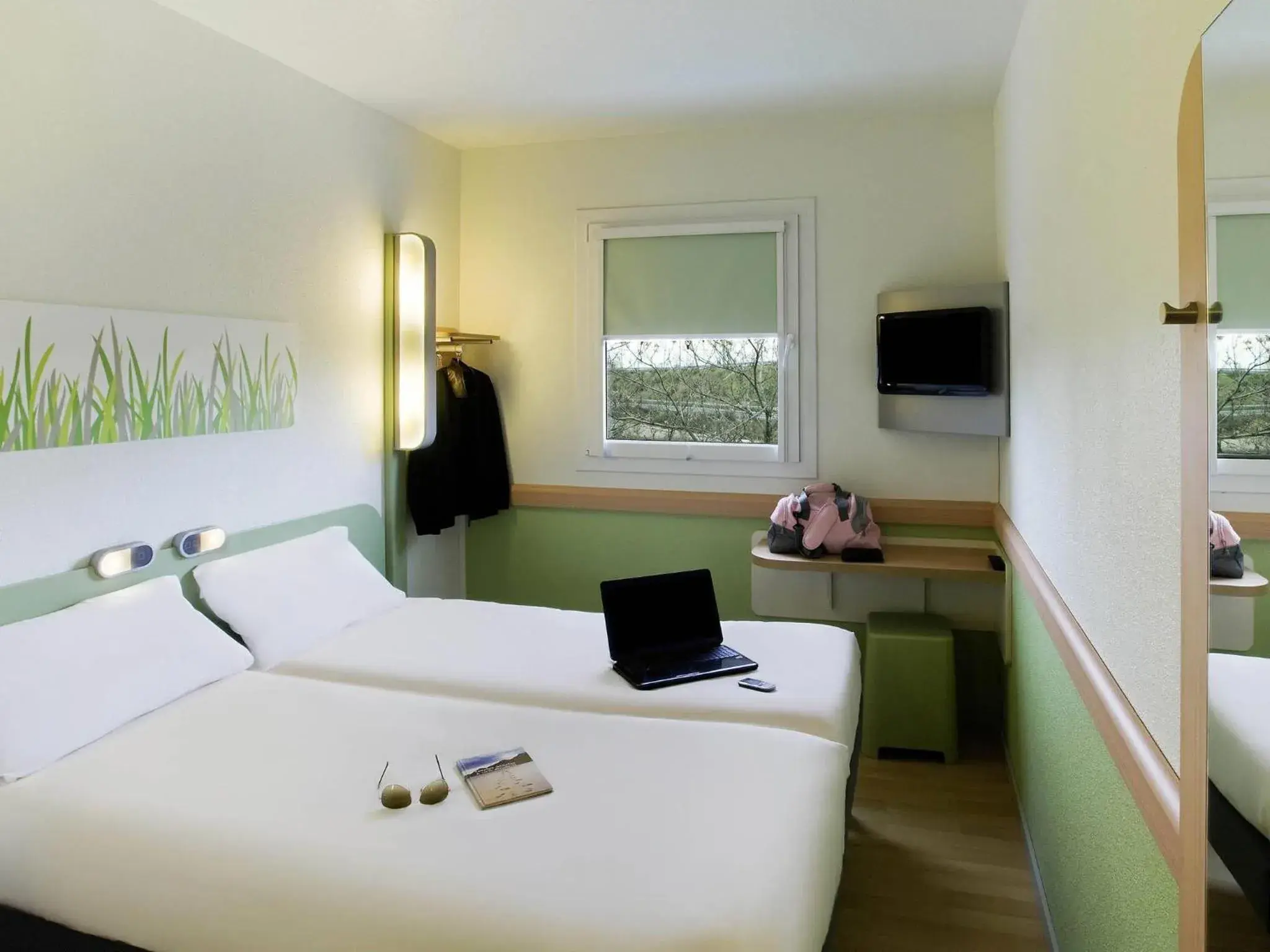 Bedroom, Bed in Ibis Budget Madrid Getafe Bedroom, Bed in Ibis Budget Madrid Getafe