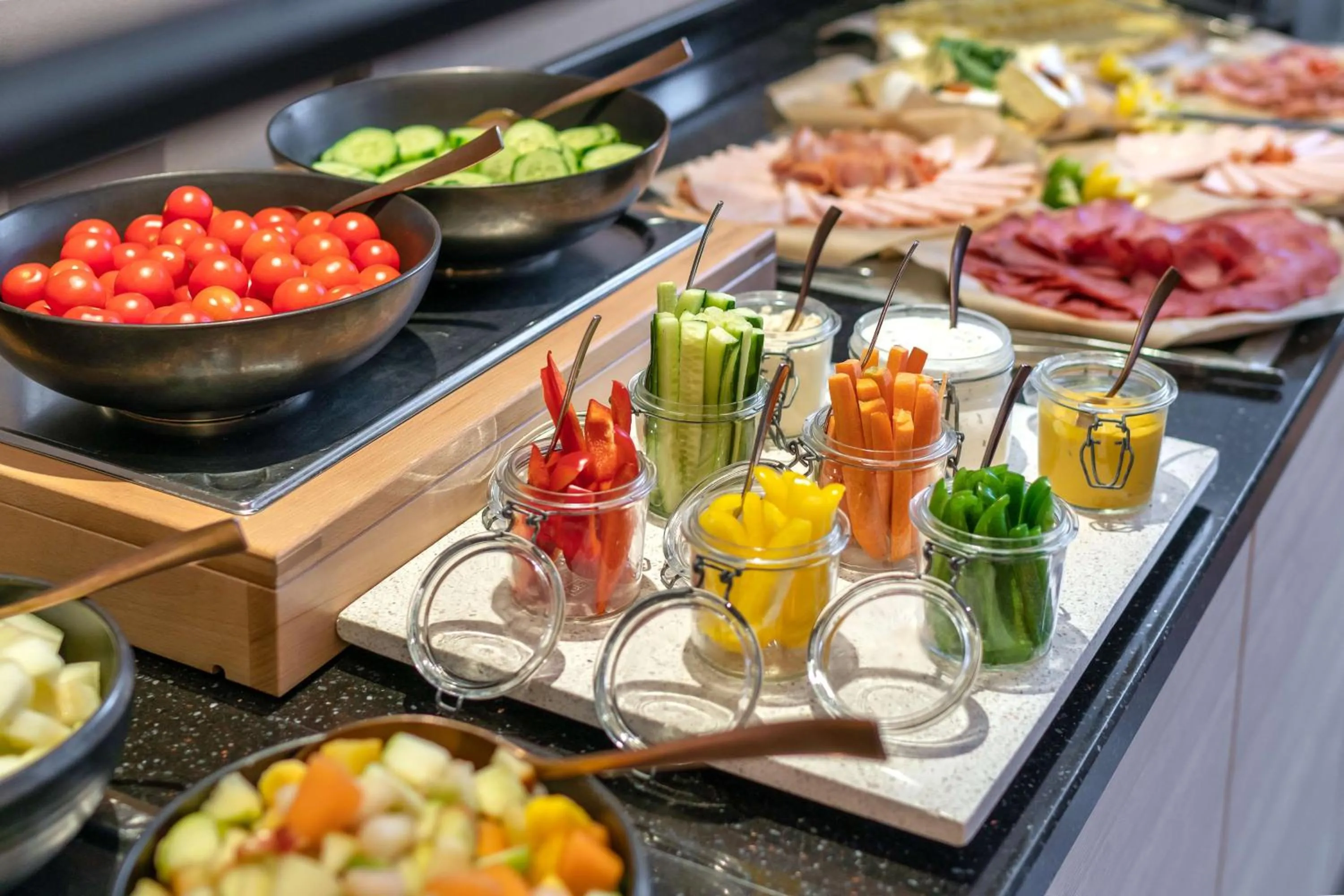 Food and drinks in Park Inn by Radisson Nürnberg