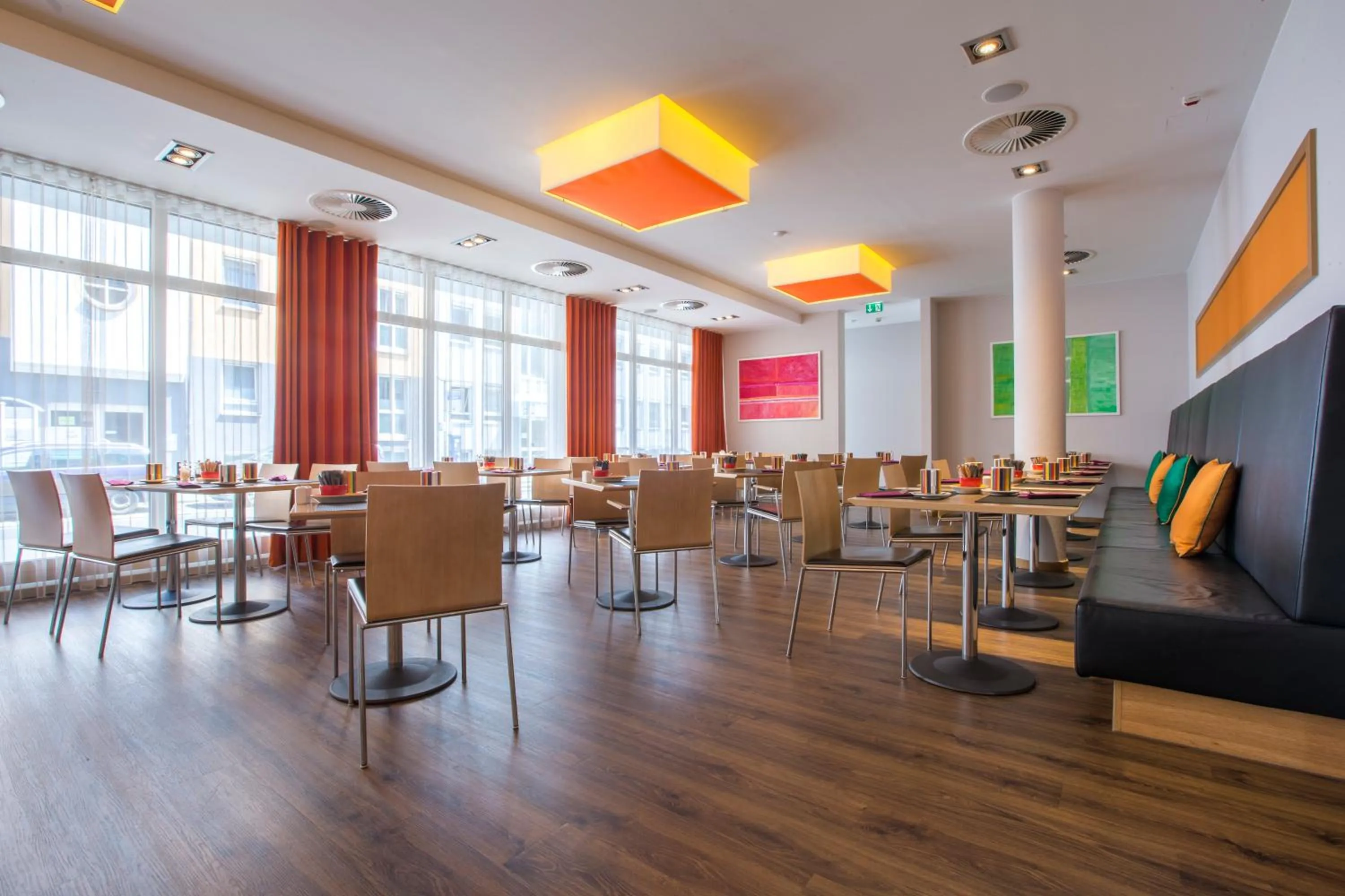 Restaurant/places to eat in Park Inn by Radisson Nürnberg