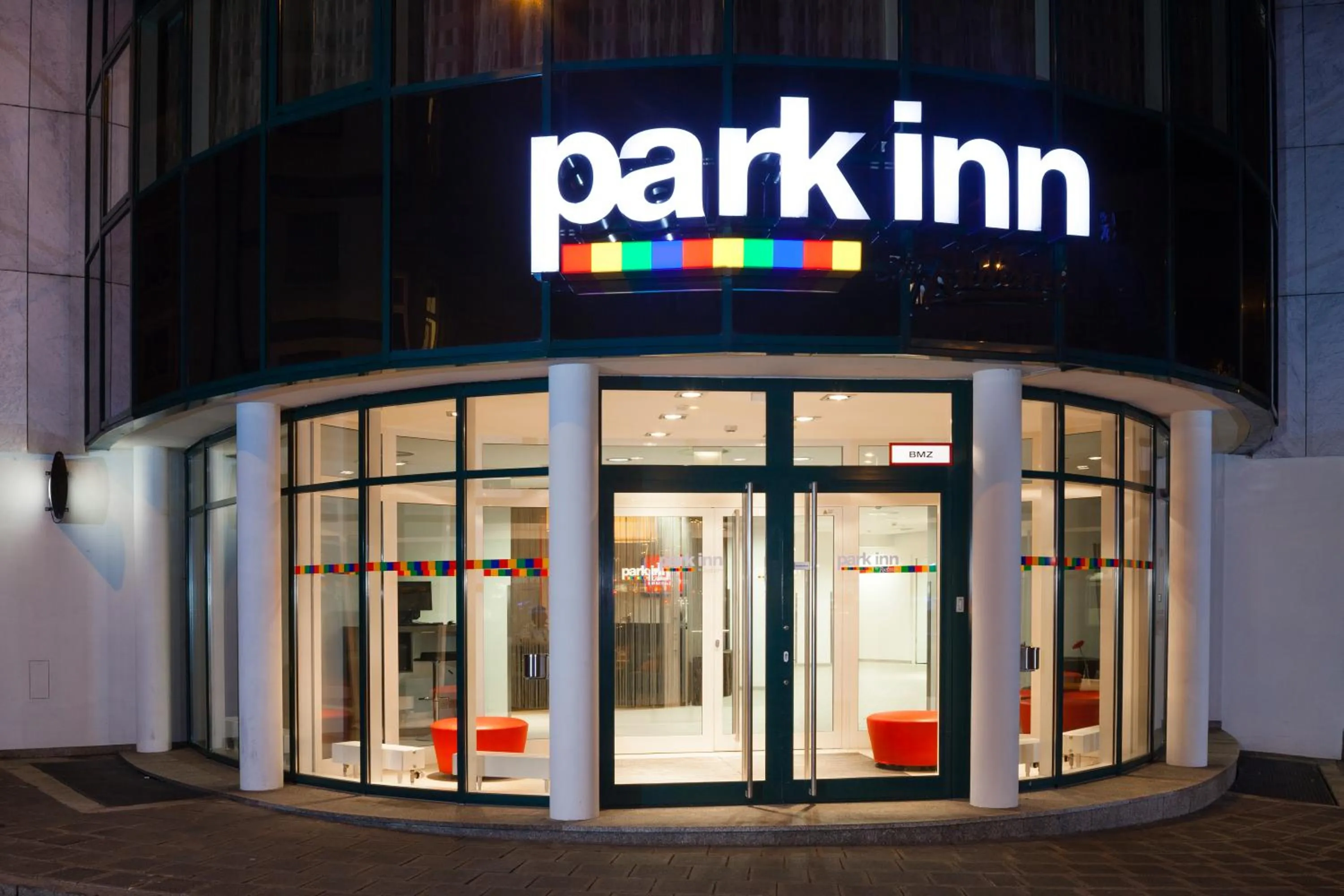 Facade/entrance in Park Inn by Radisson Nürnberg
