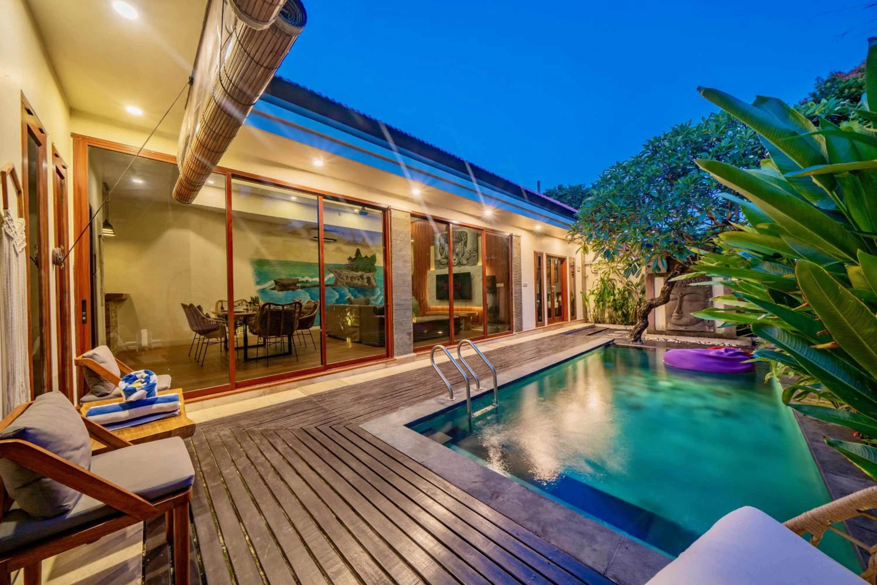 Night in Villa Paradise Seminyak