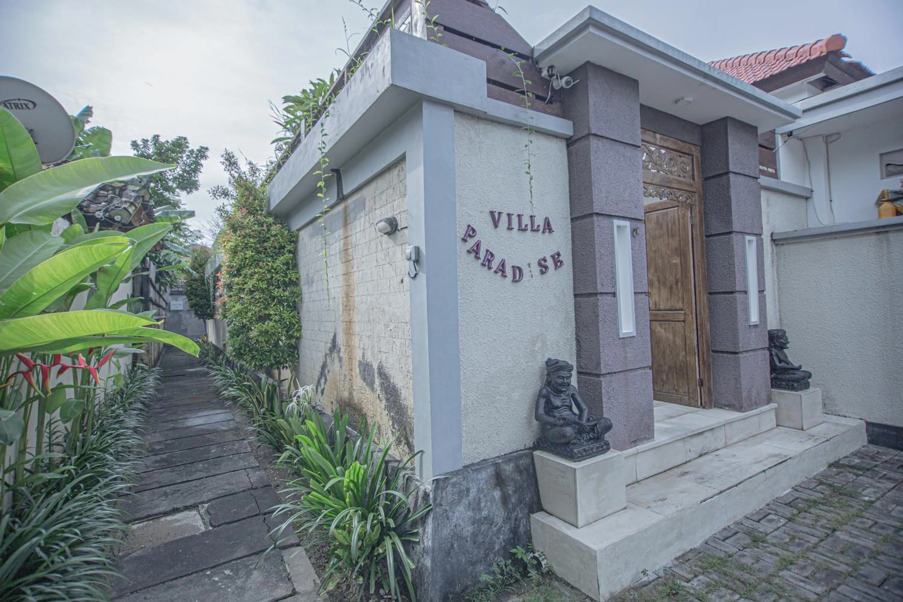 Facade/entrance in Villa Paradise Seminyak